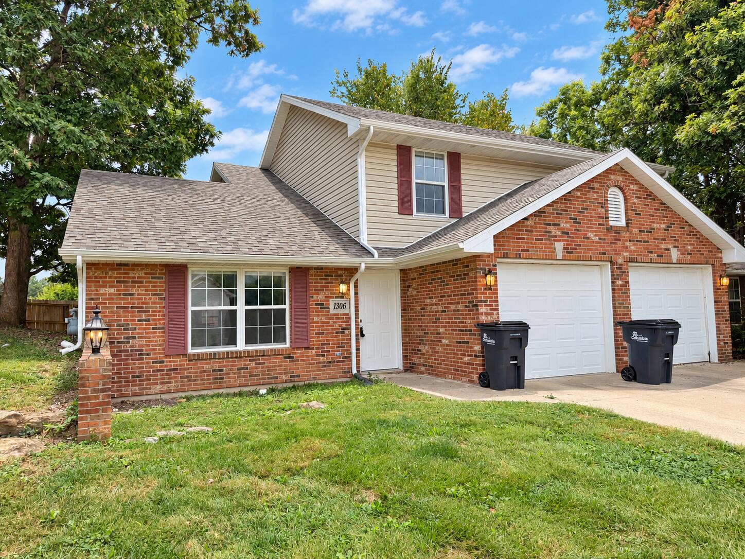 1306 GODAS DR Property Photo 1