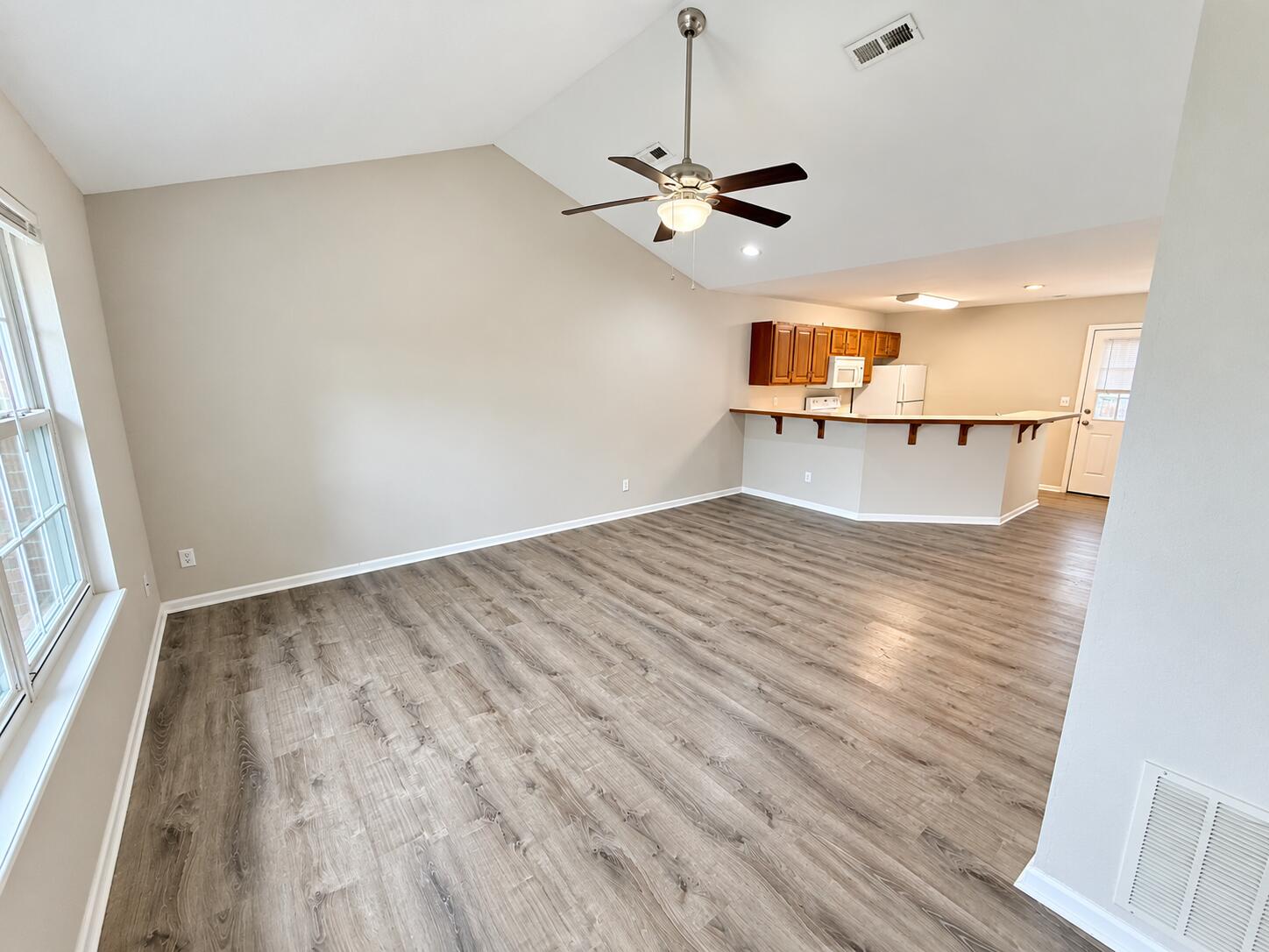 1306 Godas Dr Property Photo 3