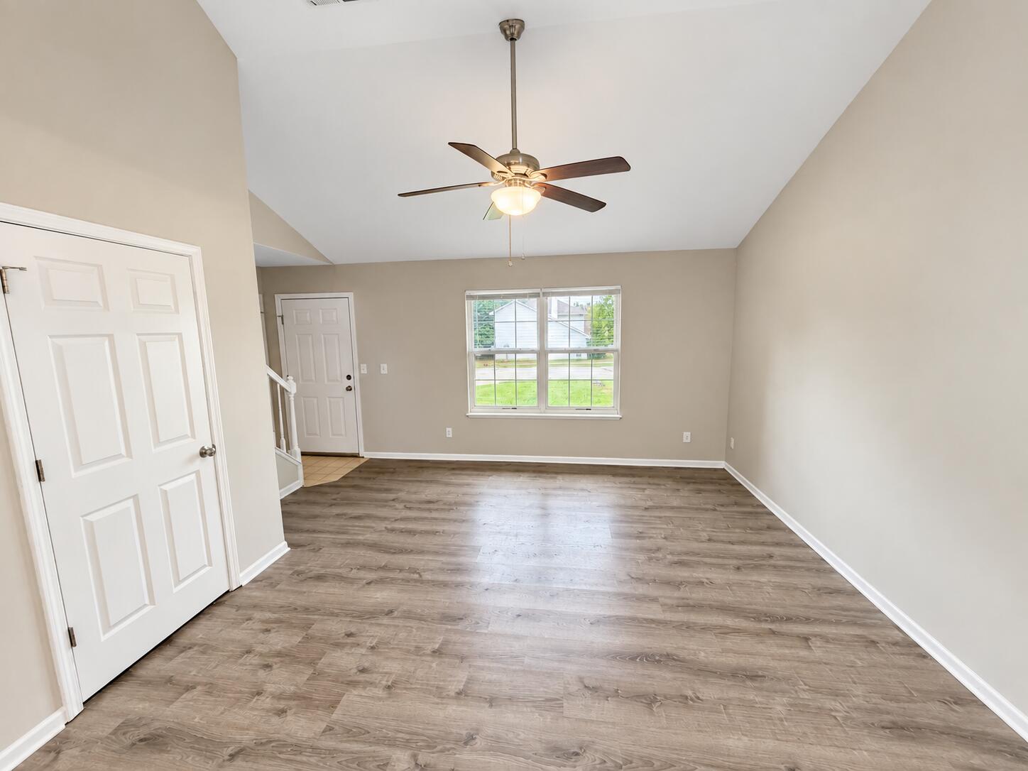 1306 Godas Dr Property Photo 5