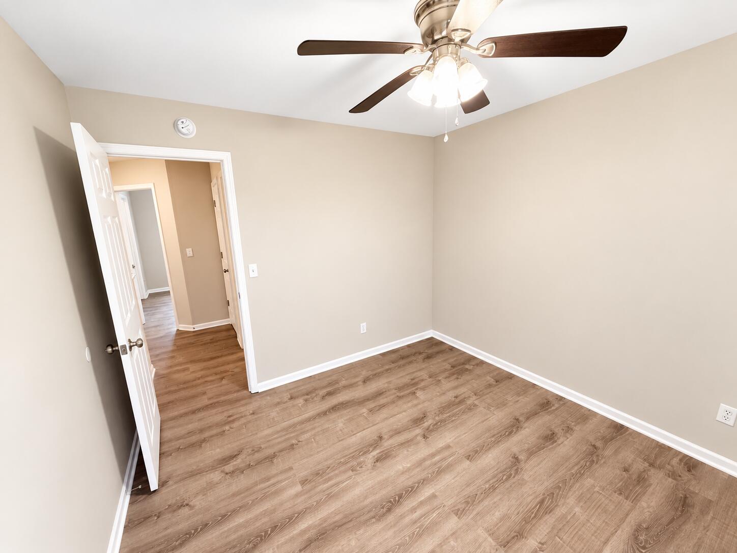 1306 Godas Dr Property Photo 25