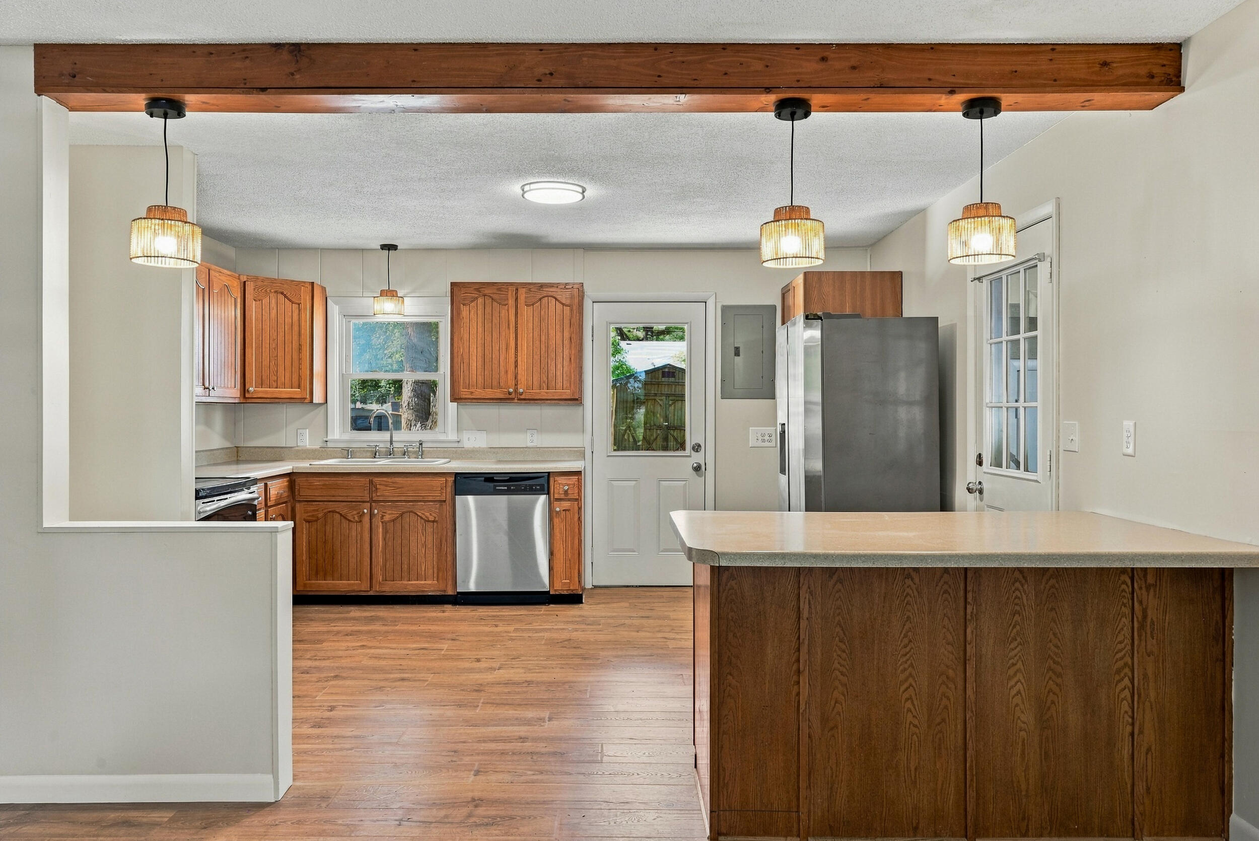 607 Jean Cir Property Photo 1