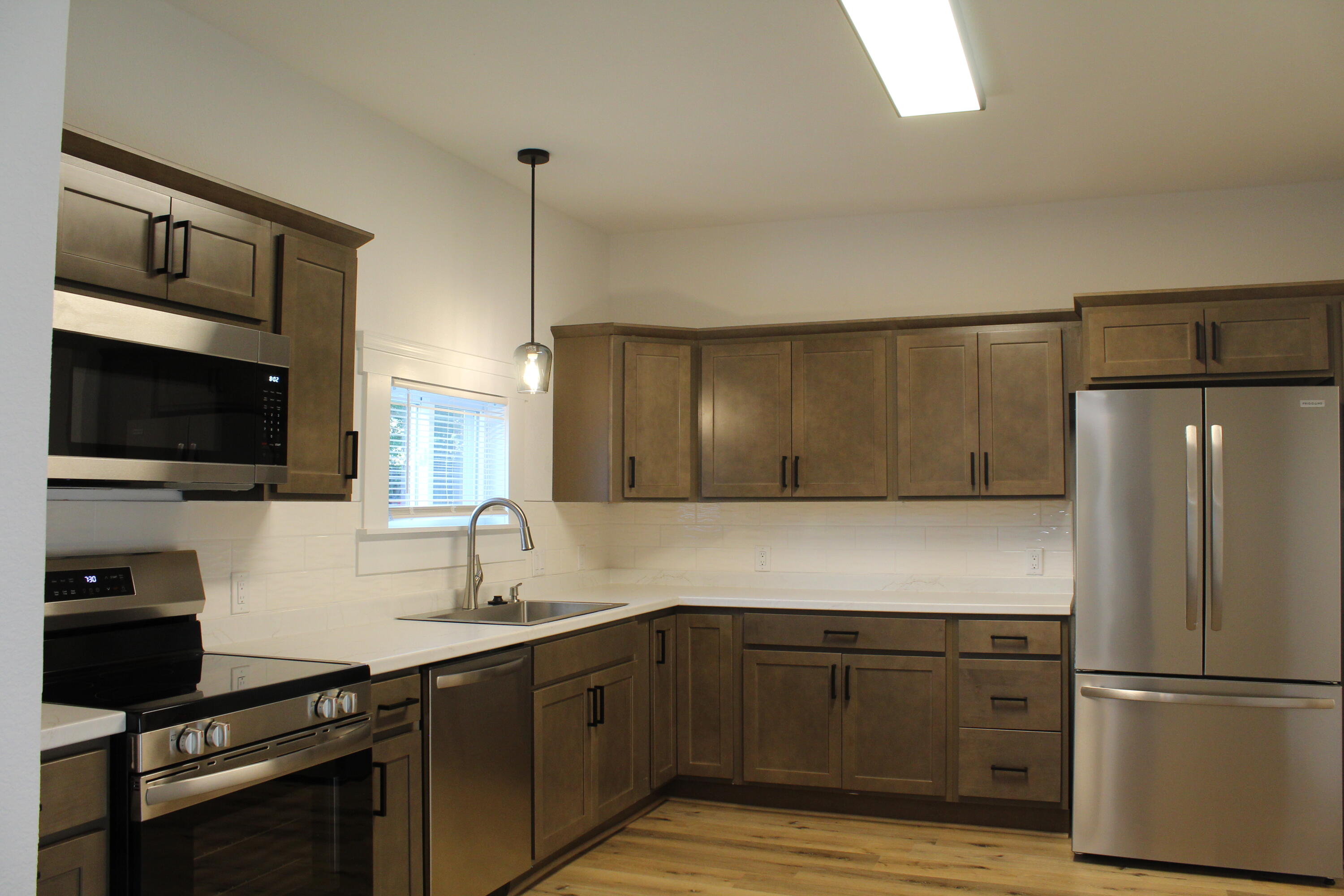 517 E Park St Property Photo 4