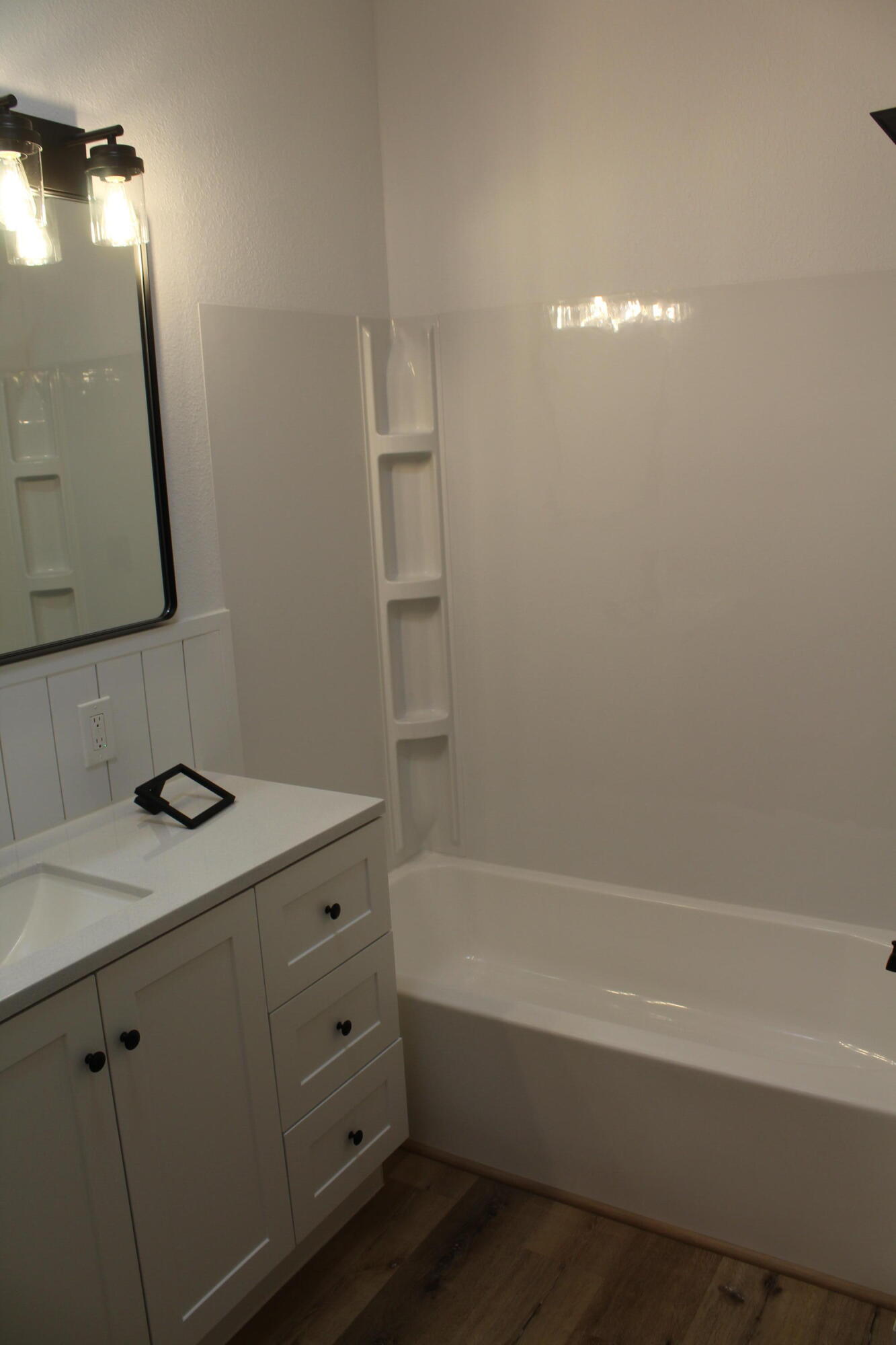 517 E Park St Property Photo 10