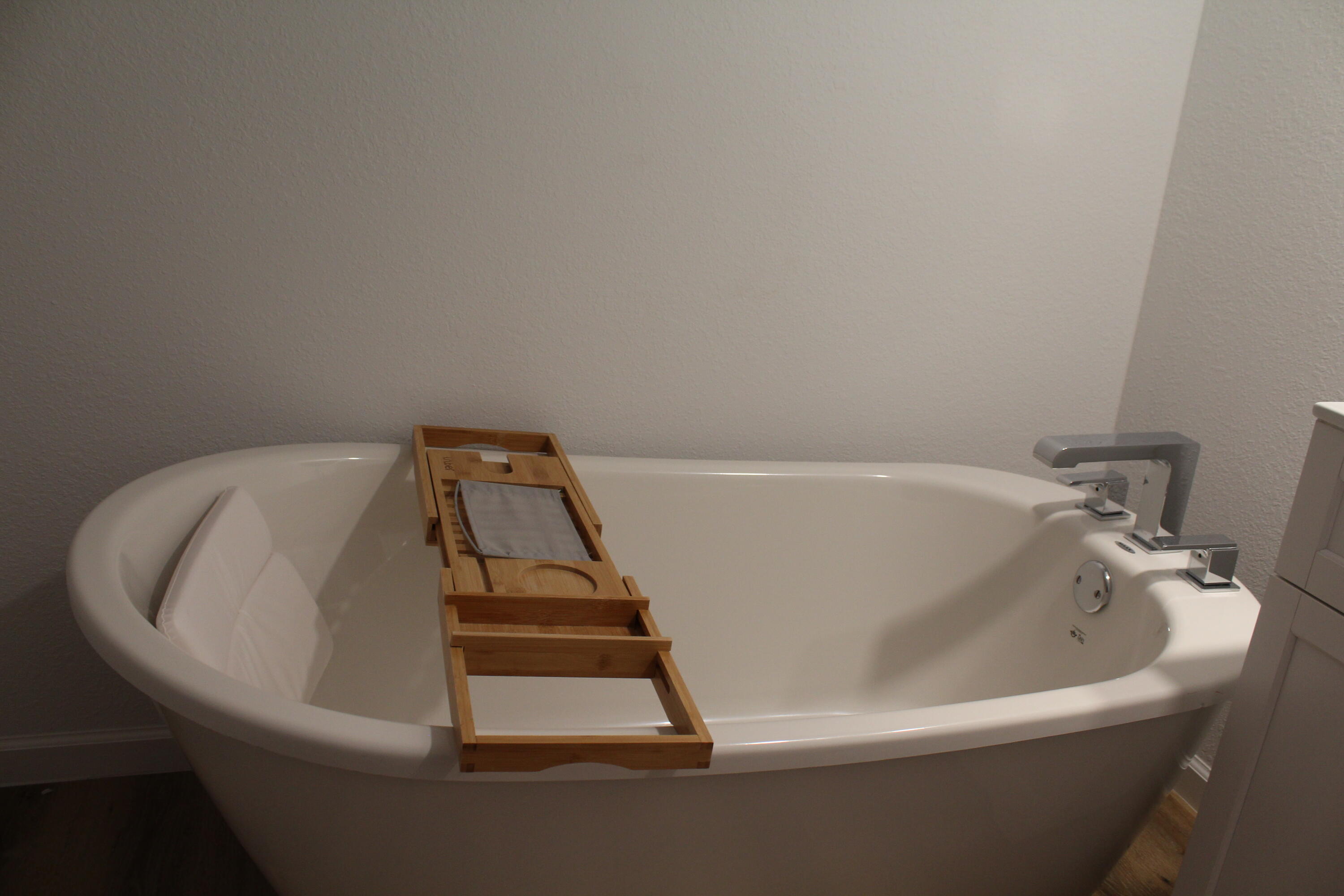 517 E Park St Property Photo 21