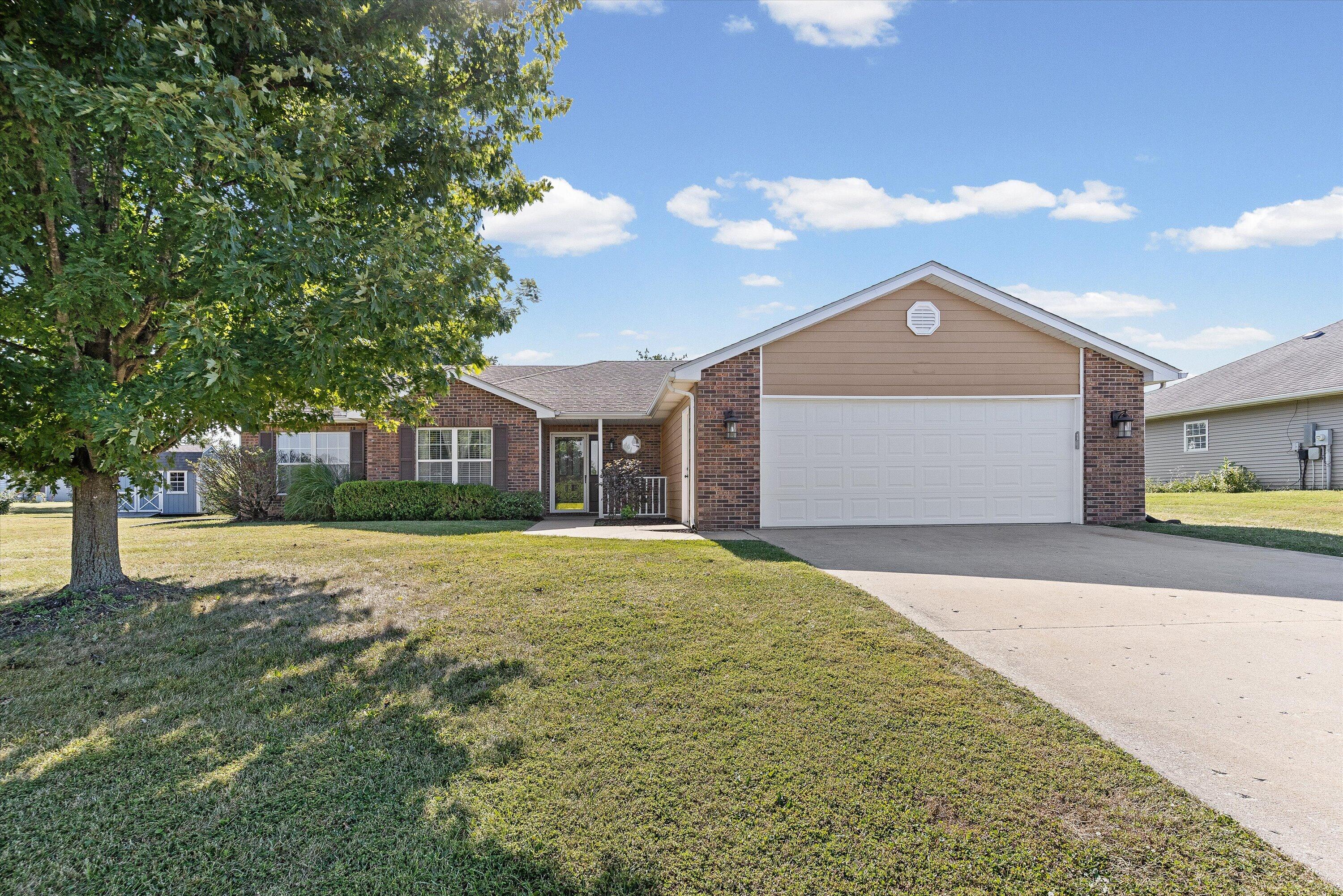 16895 Klinton Dr Property Photo 1