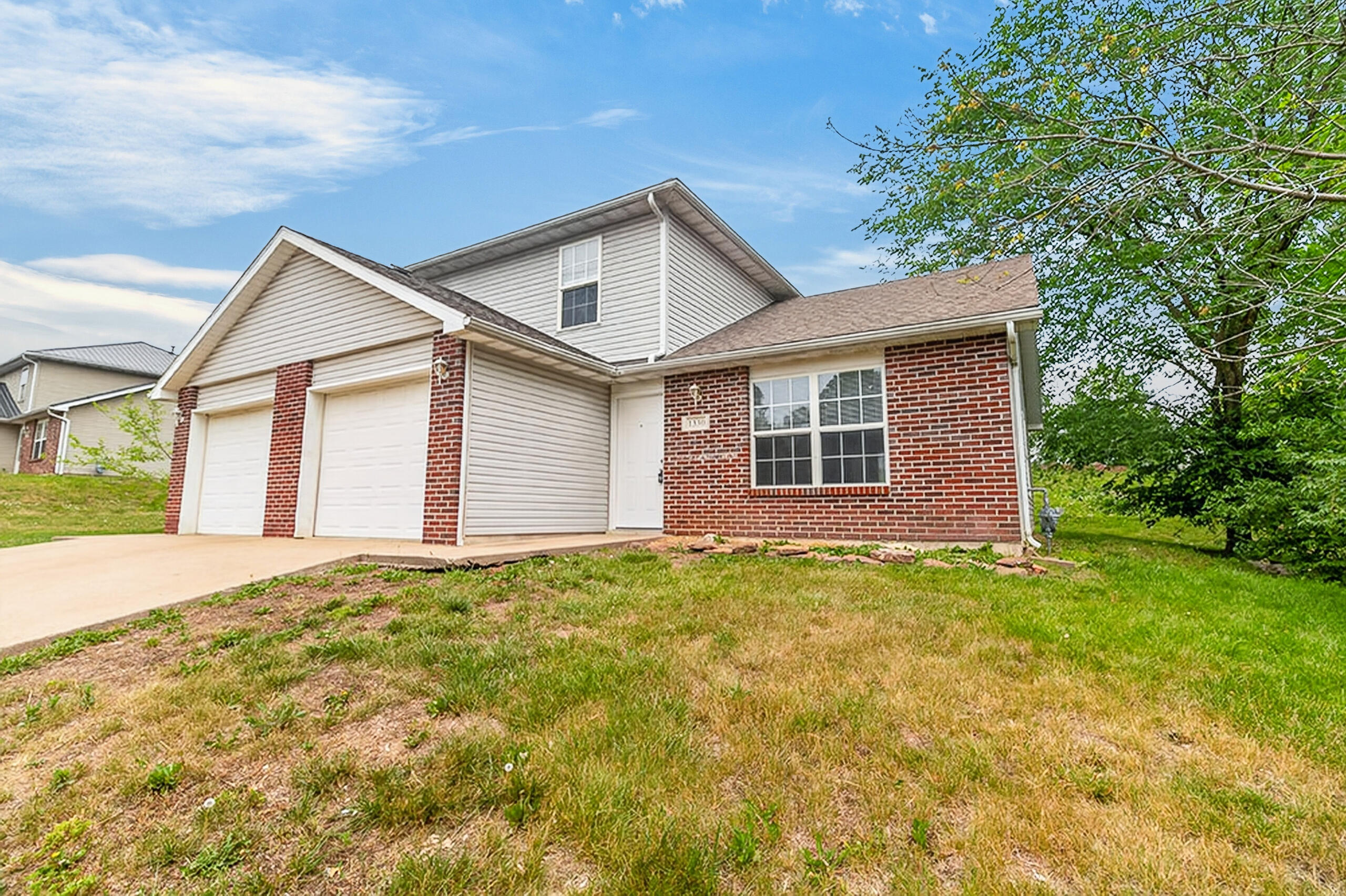 1330 GODAS DR Property Photo 1