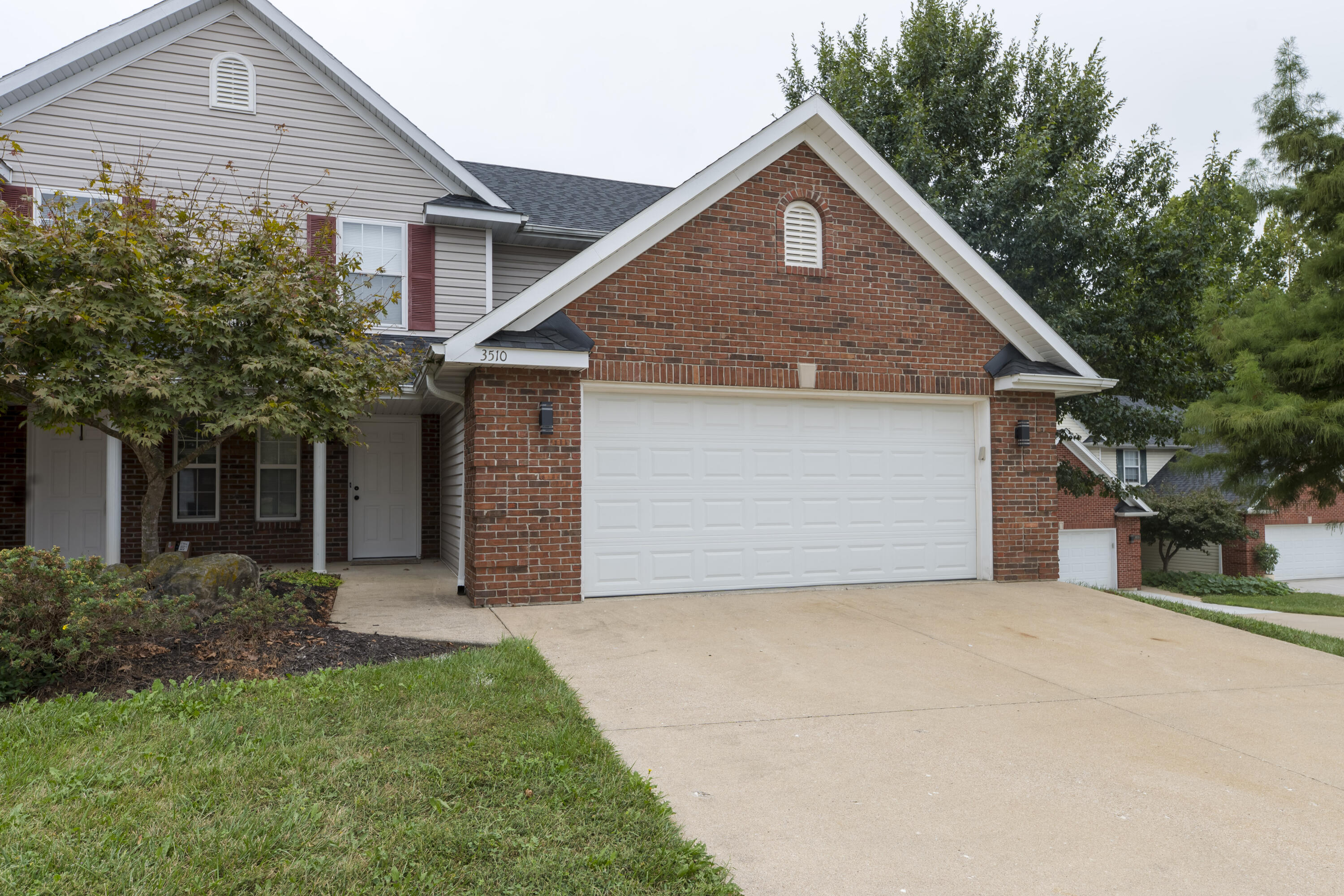 3510 BERKSHIRE CT Property Photo 1