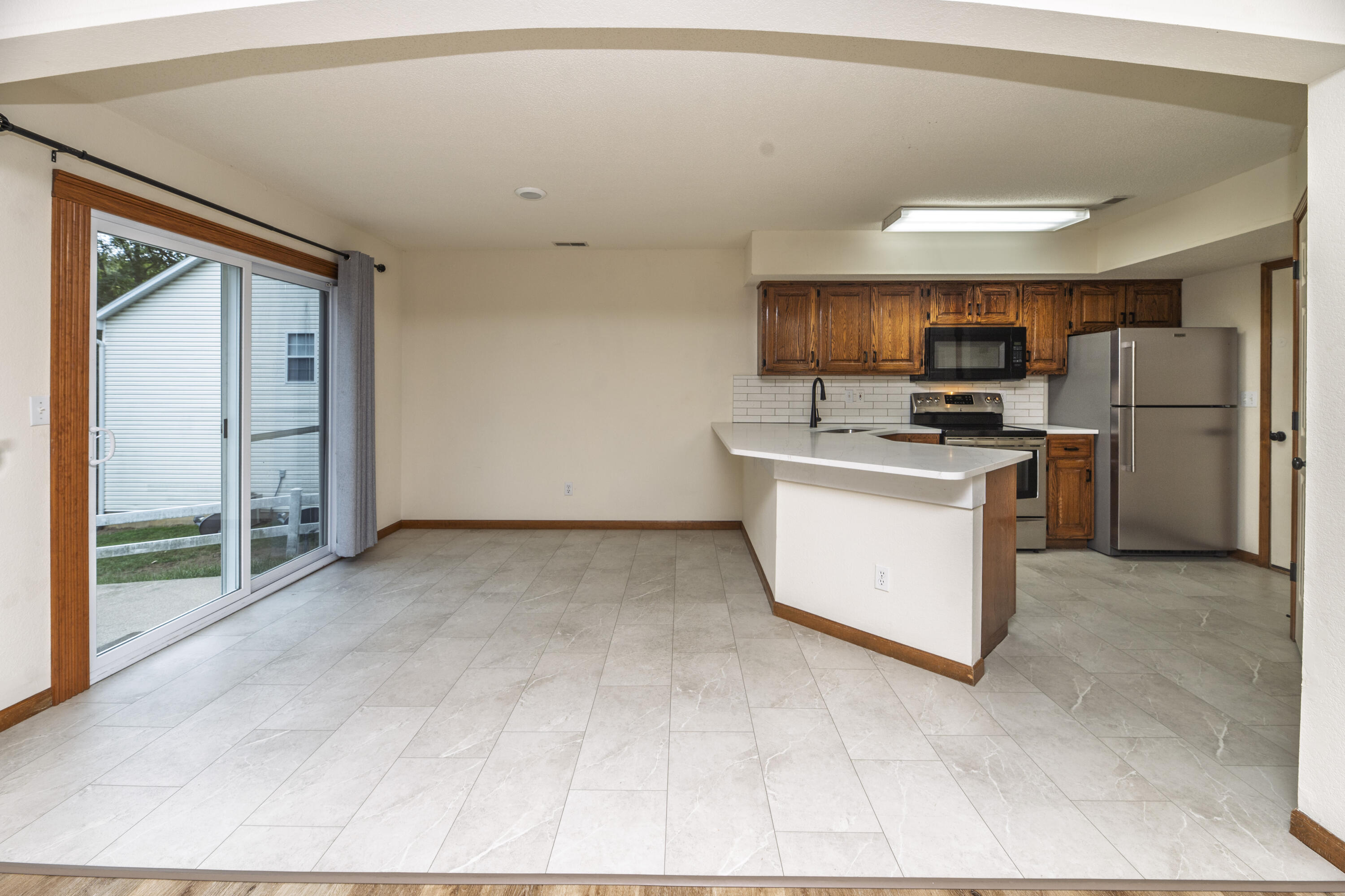 3510 Berkshire Ct Property Photo 8