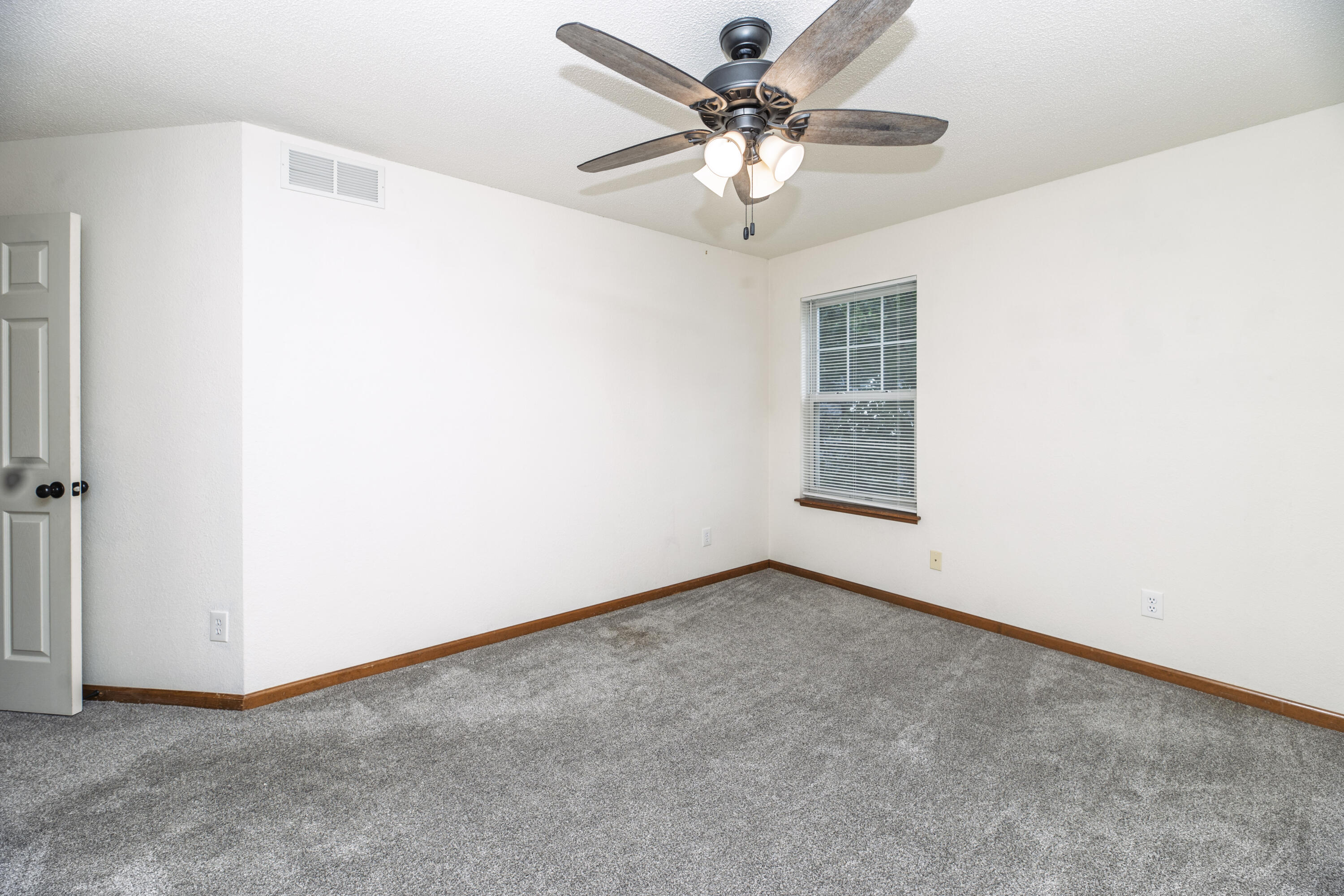 3510 Berkshire Ct Property Photo 24