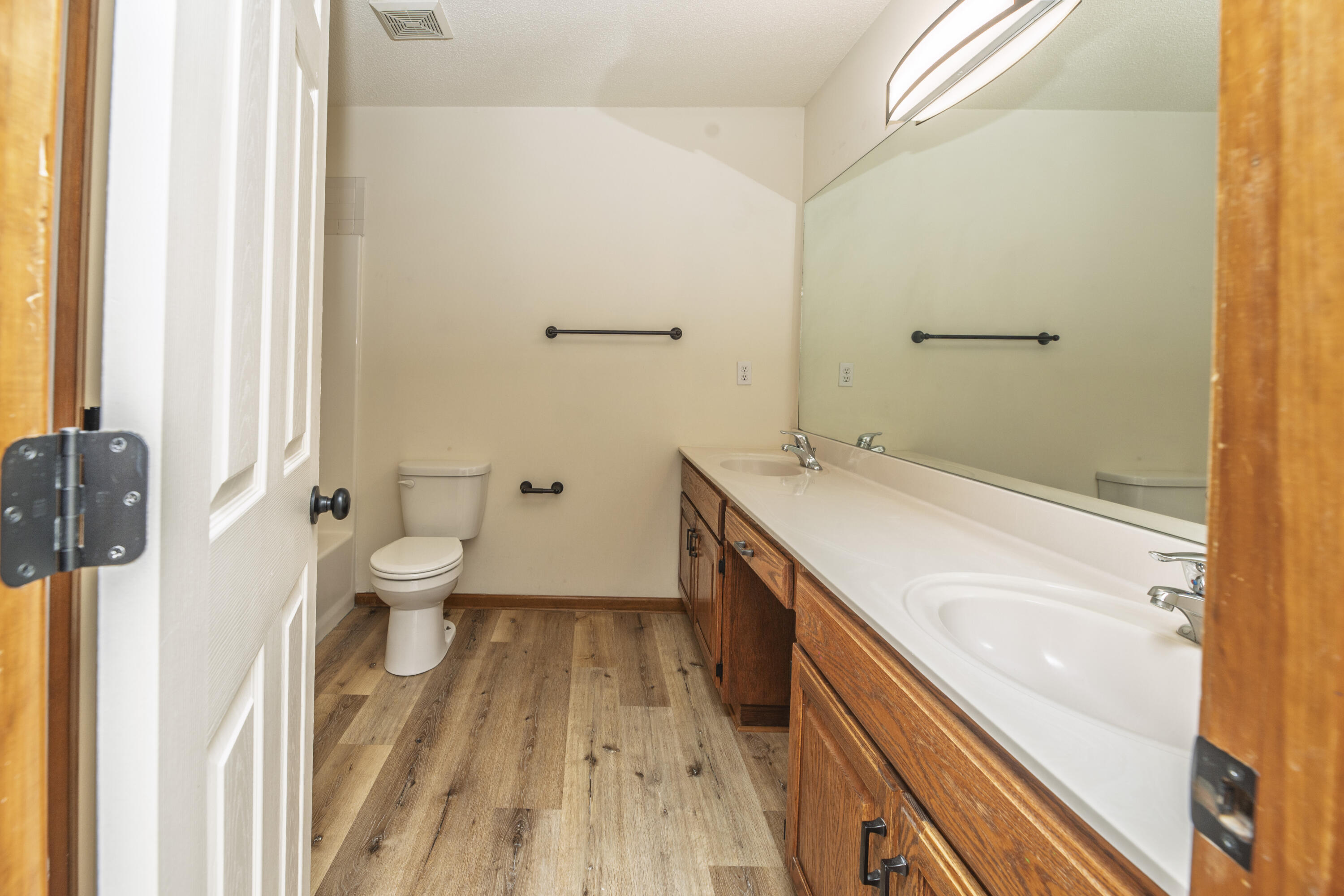 3510 Berkshire Ct Property Photo 30