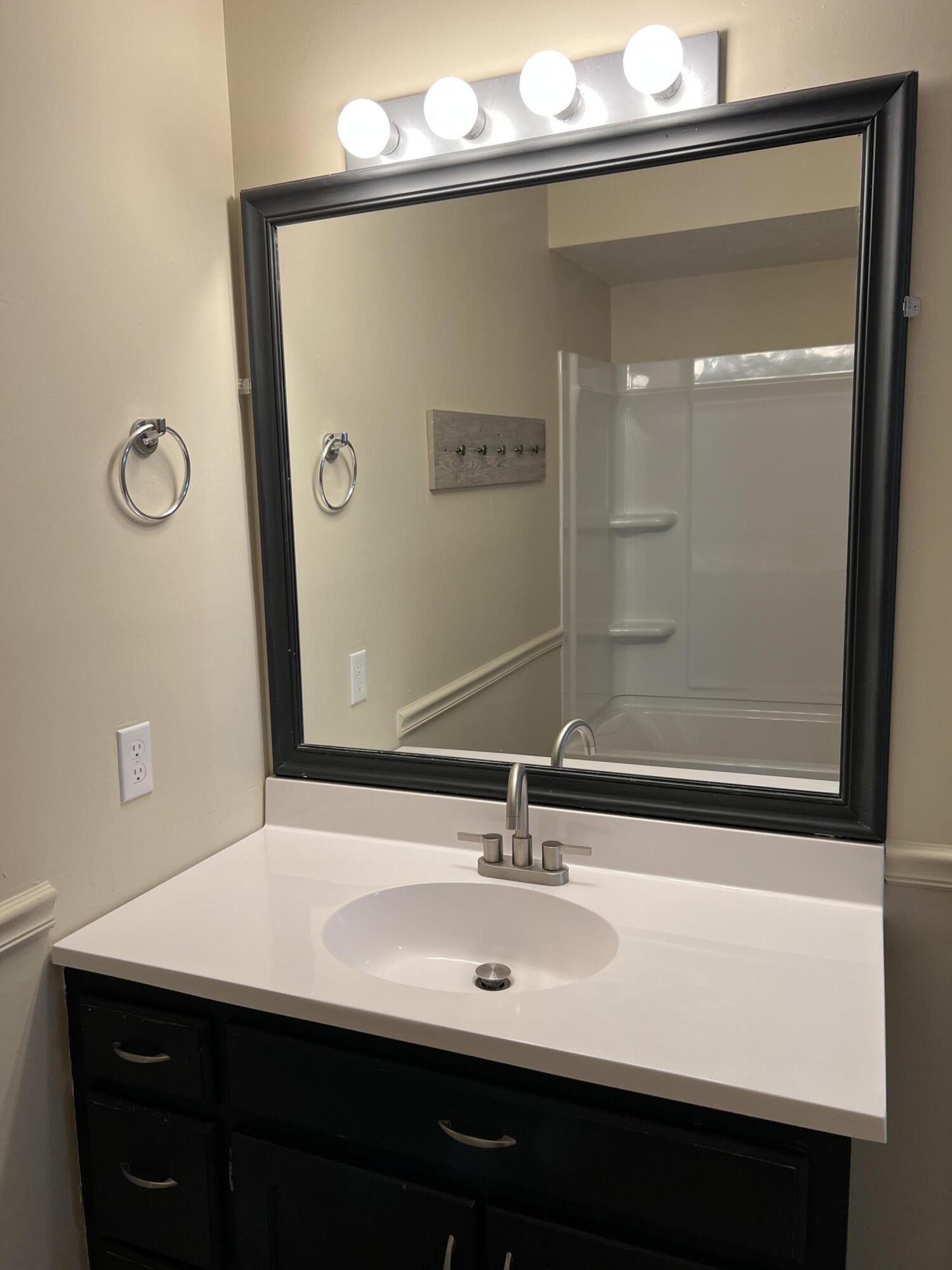 302 Nikki Way Property Photo 17