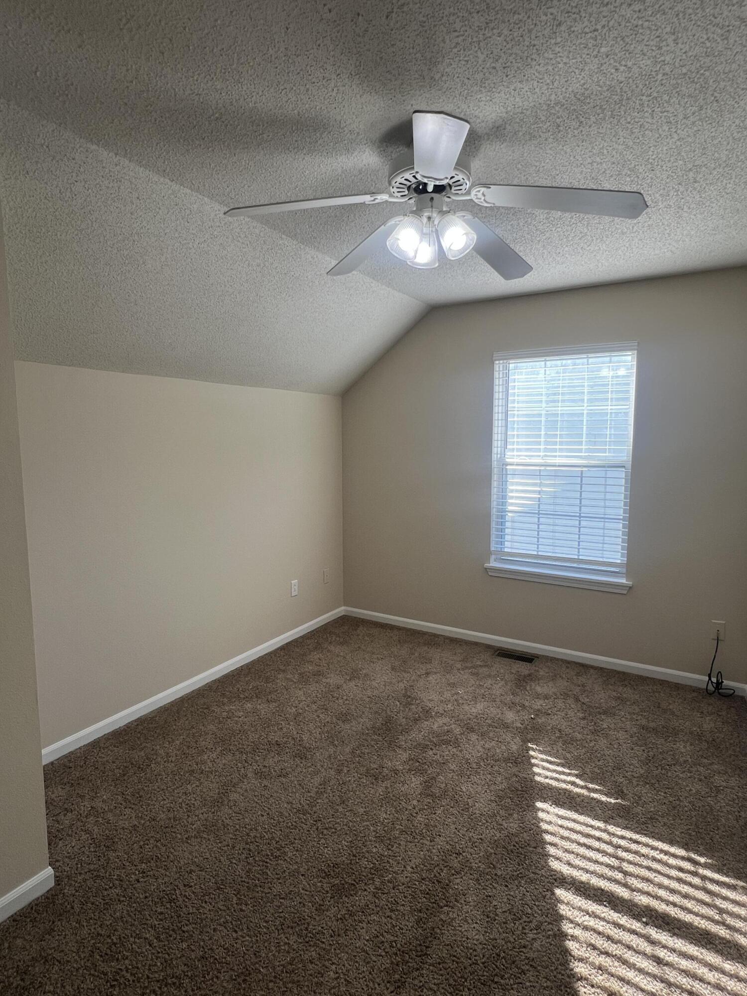302 Nikki Way Property Photo 23