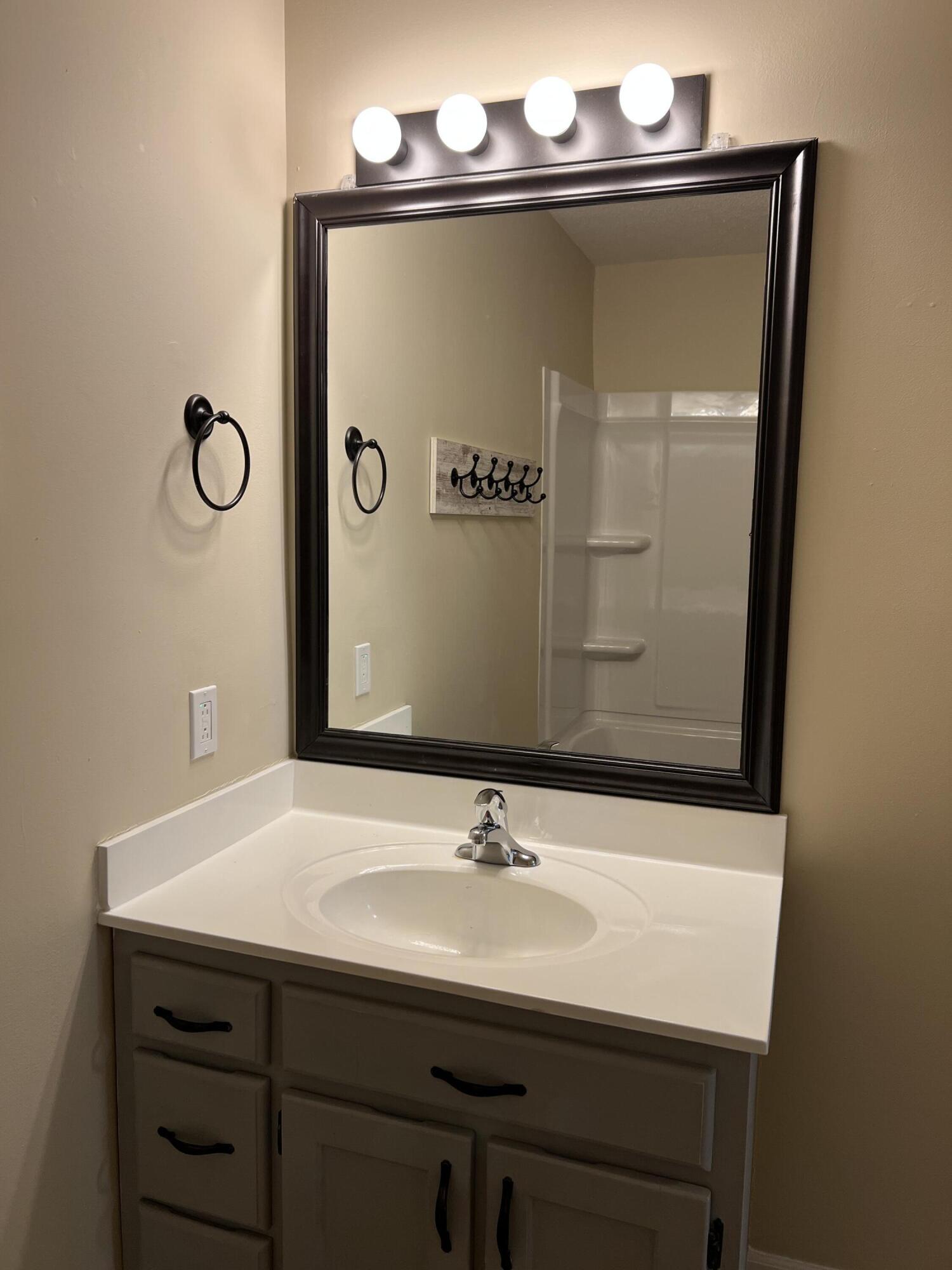 302 Nikki Way Property Photo 27