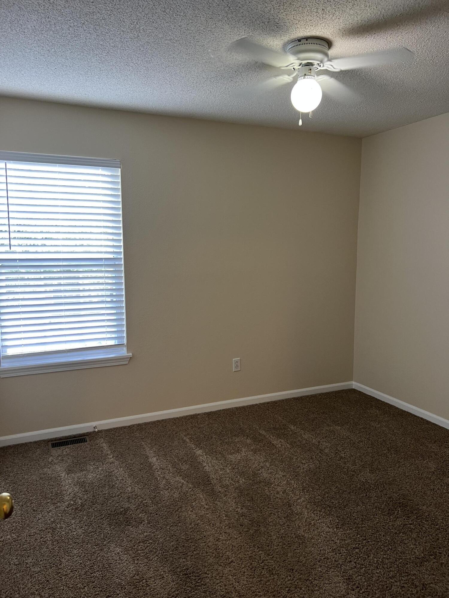 302 Nikki Way Property Photo 36