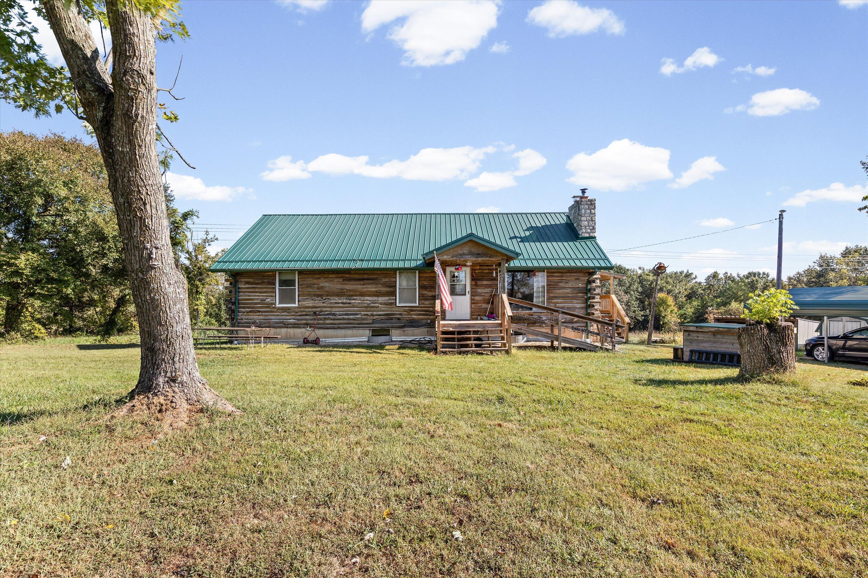 483 Spring Garden Rd Property Photo 4