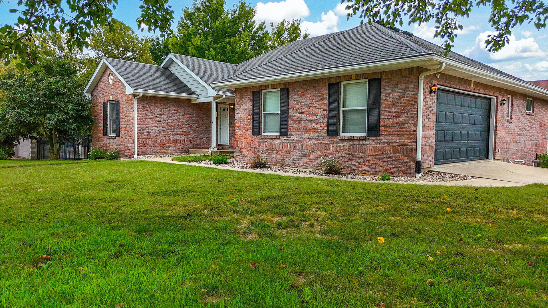 3317 Appalachian Dr Property Photo 2