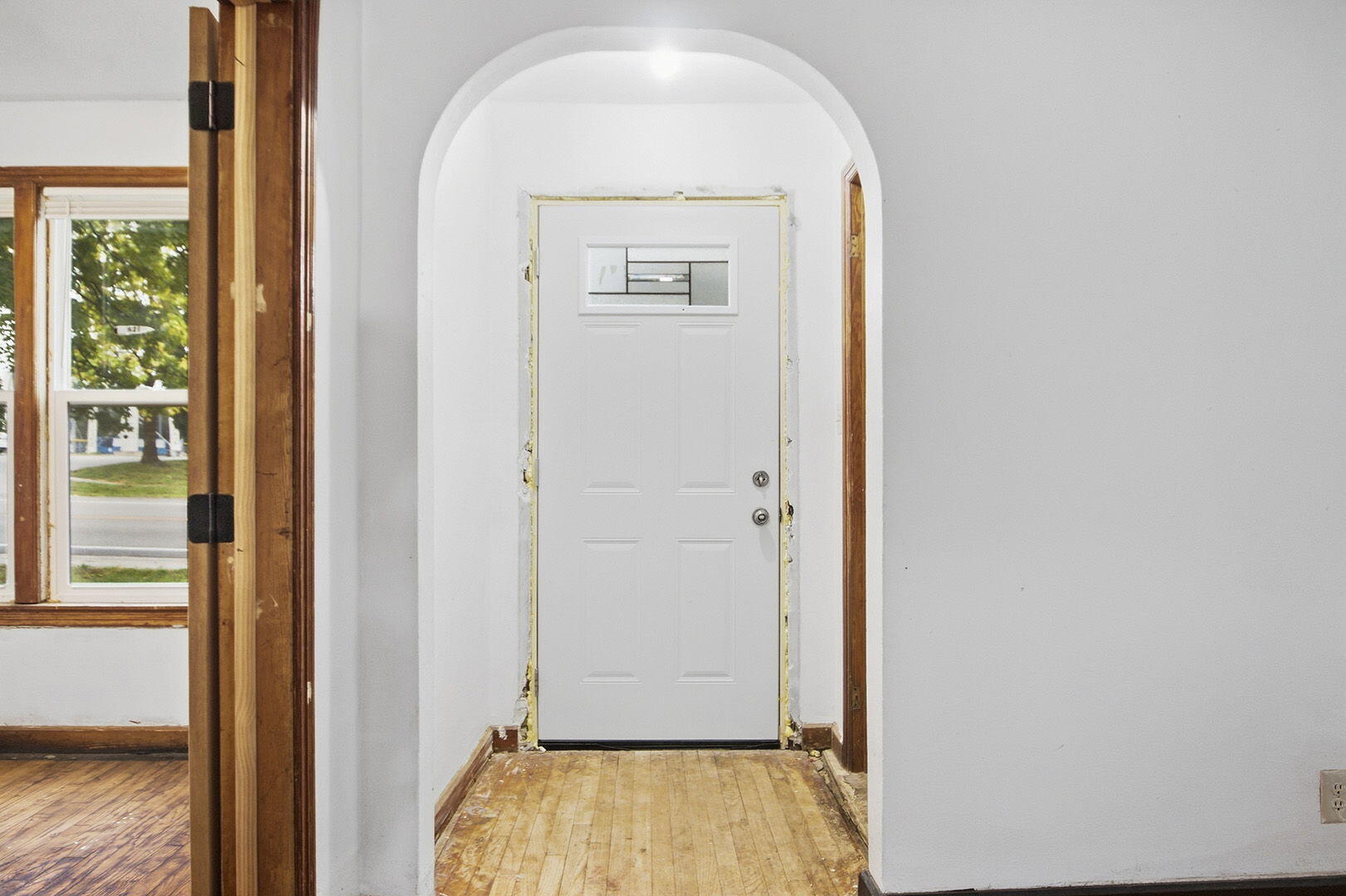 1127 E Main St Property Photo 4
