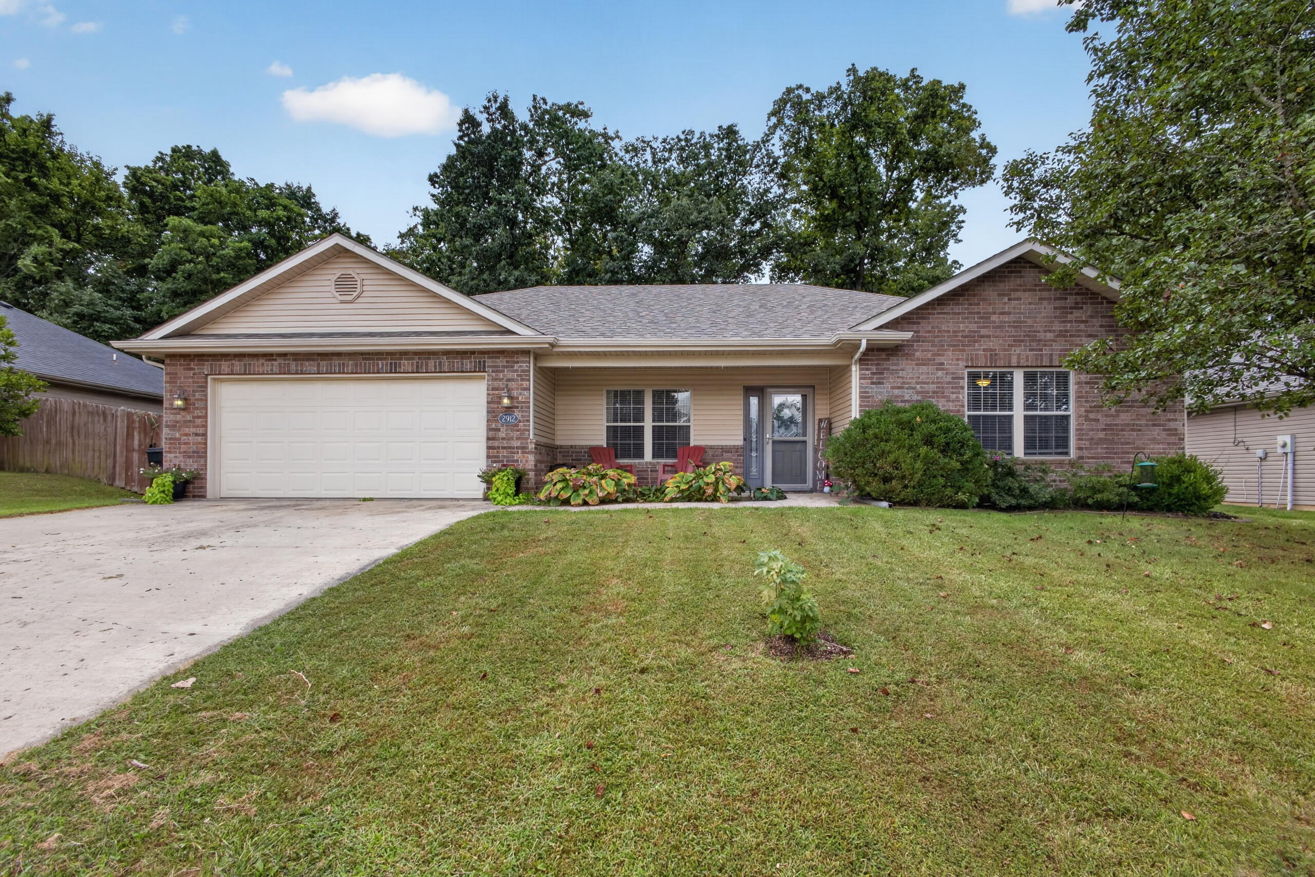 2912 Woods Crossing Dr Property Photo 1