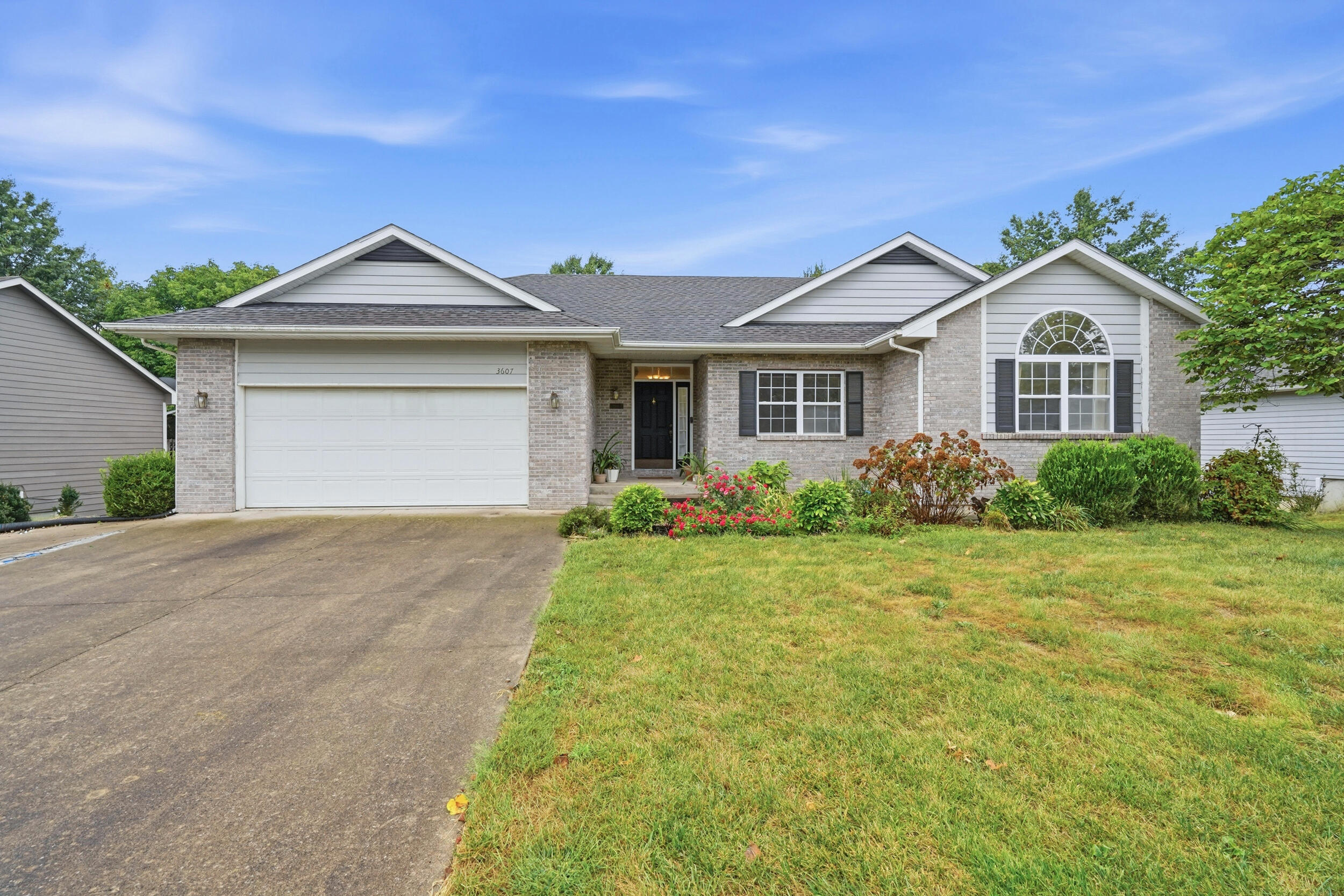 3607 Blue Cedar Ln Property Photo 1