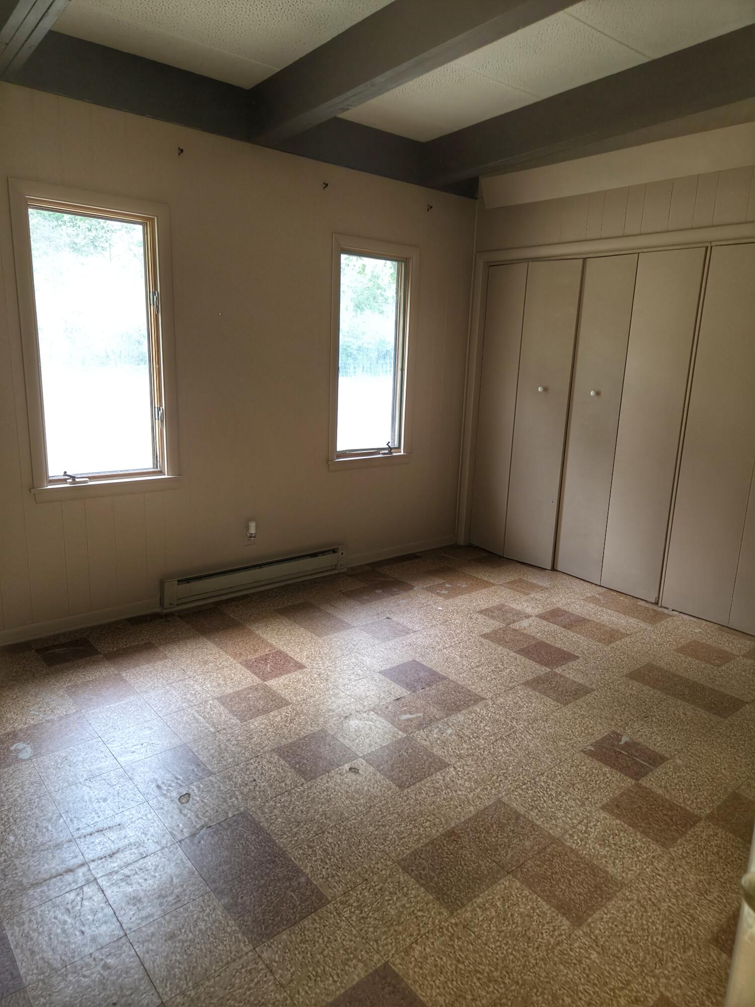 1902 Cedar Cliff Dr Property Photo 3