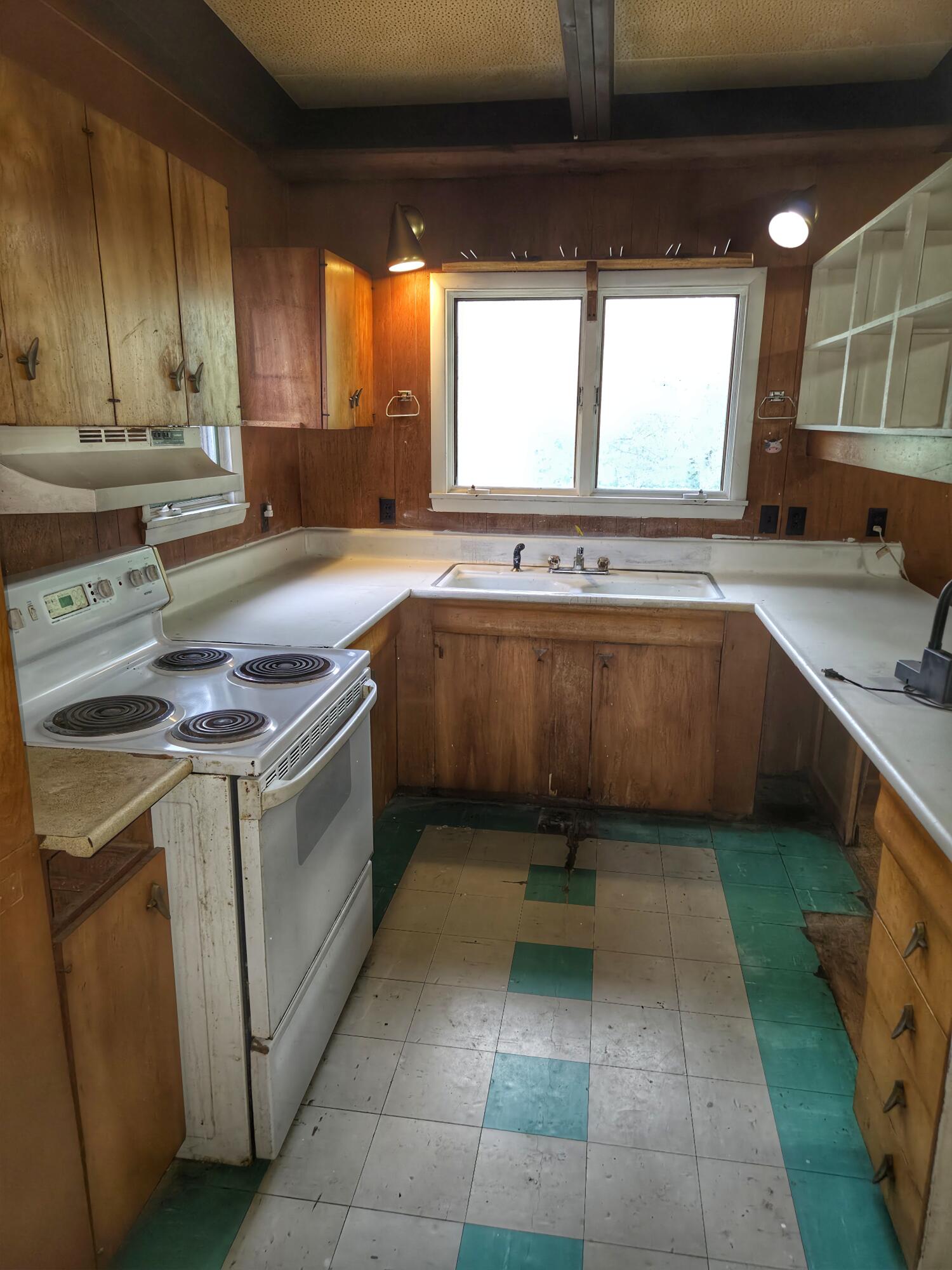 1902 Cedar Cliff Dr Property Photo 6