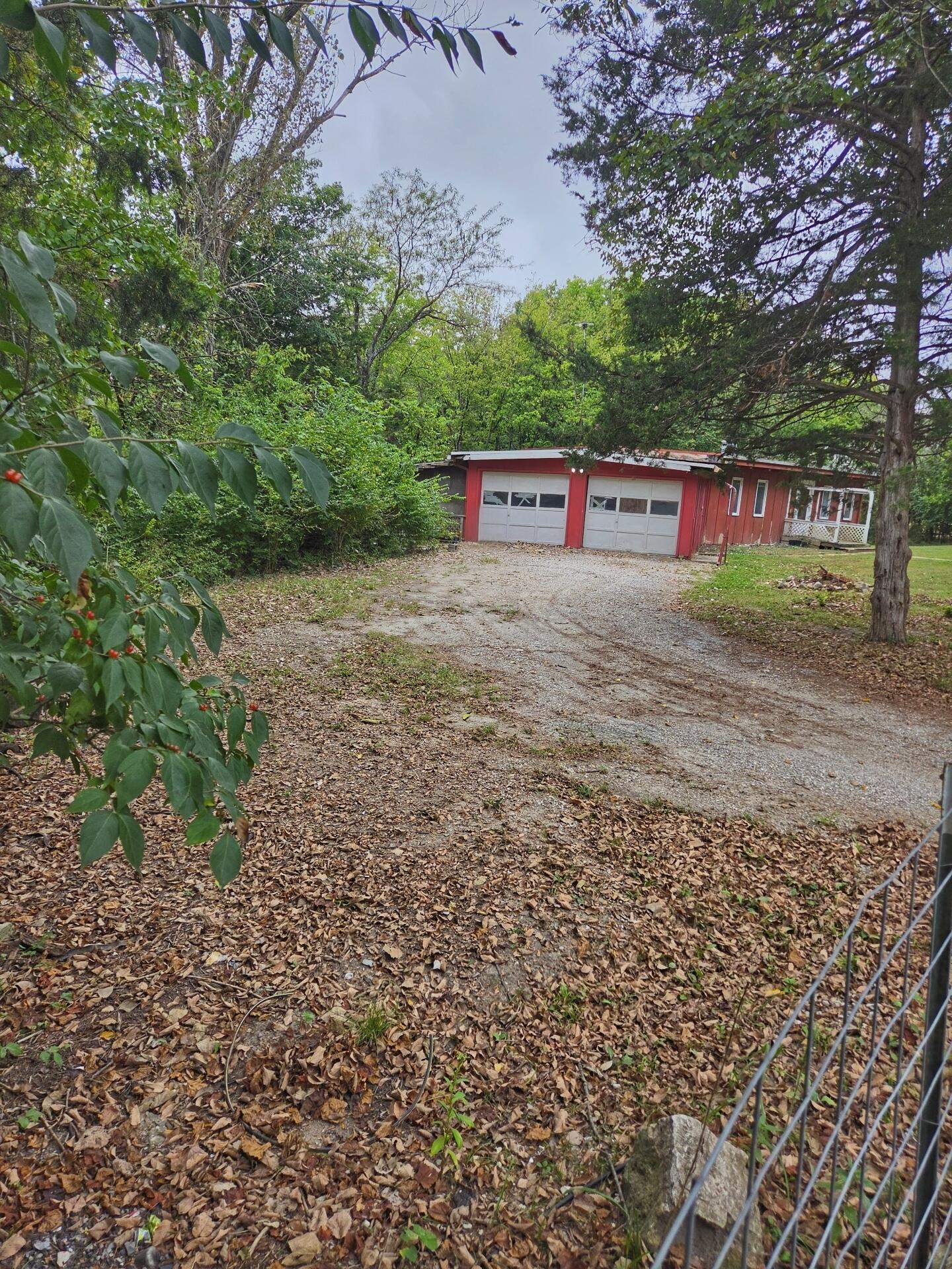 1902 Cedar Cliff Dr Property Photo 9