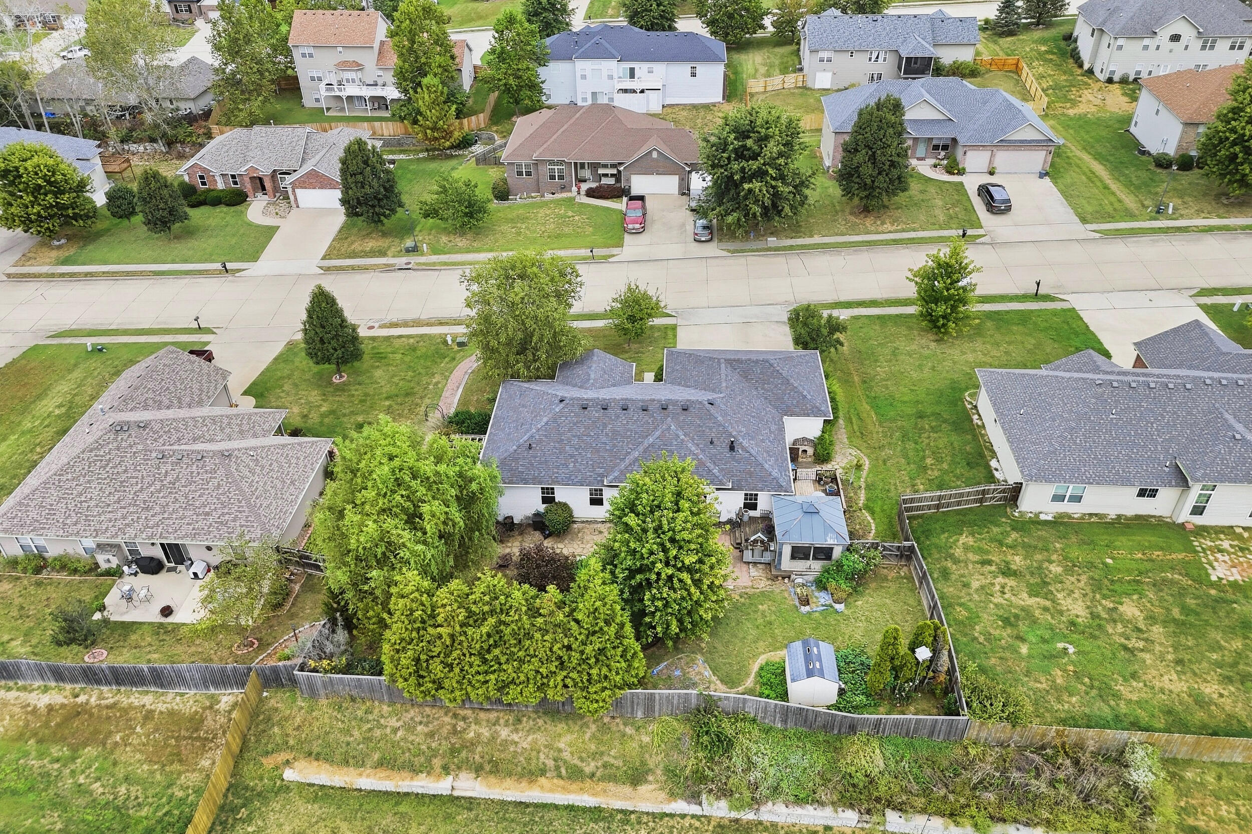 5704 Redwing Dr Property Photo 48