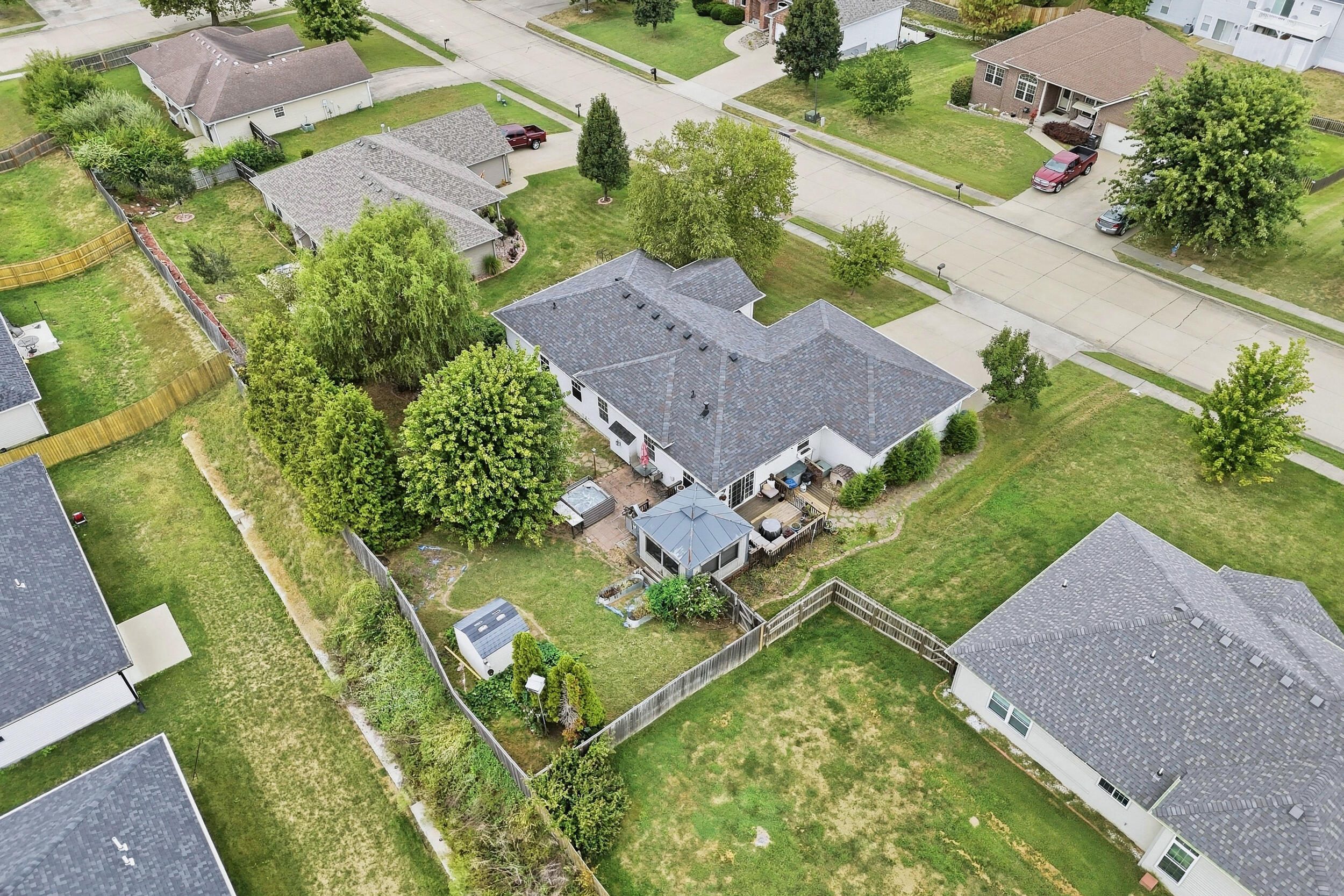 5704 Redwing Dr Property Photo 49