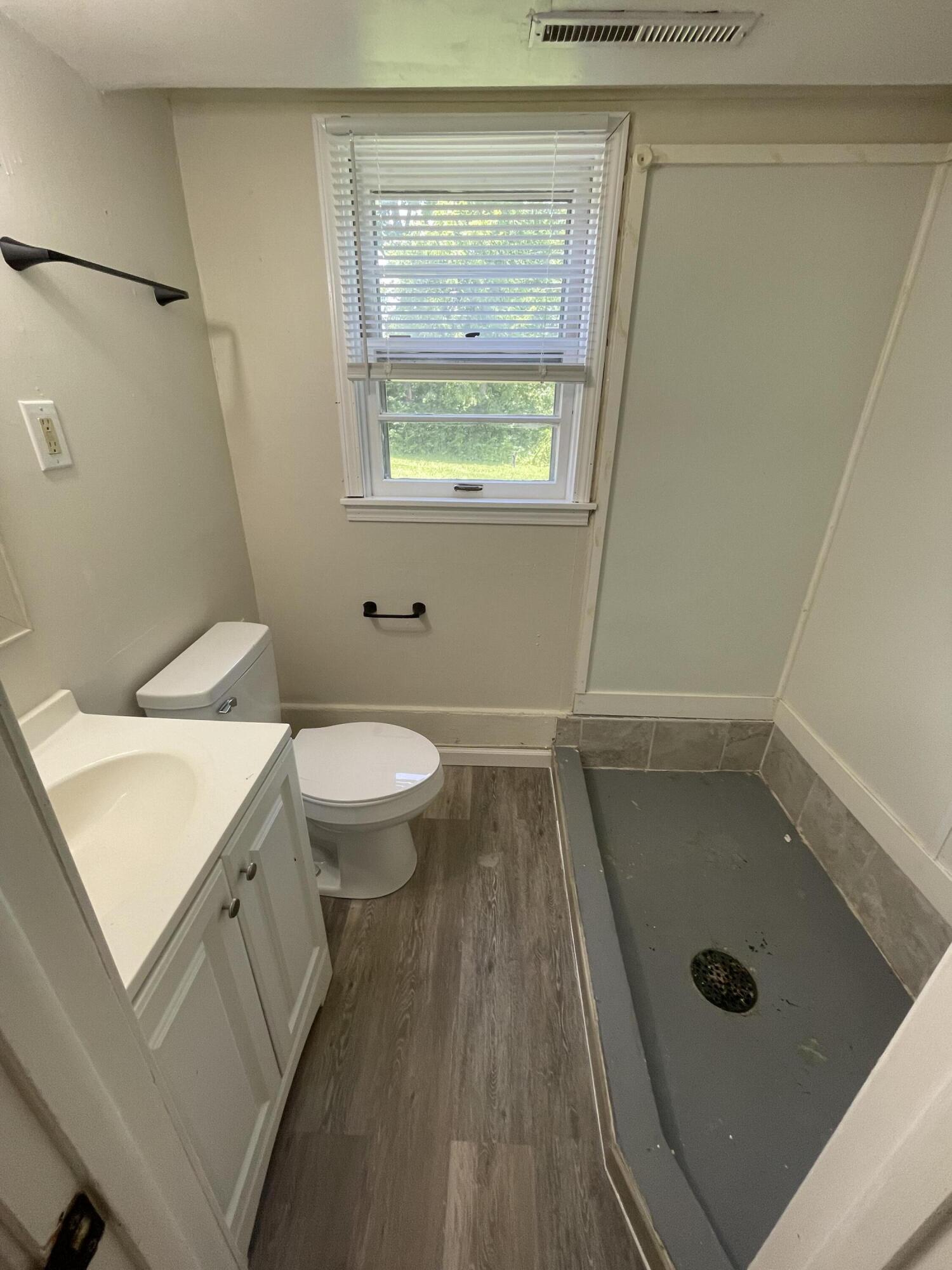 2207 Clark Ln Property Photo 15