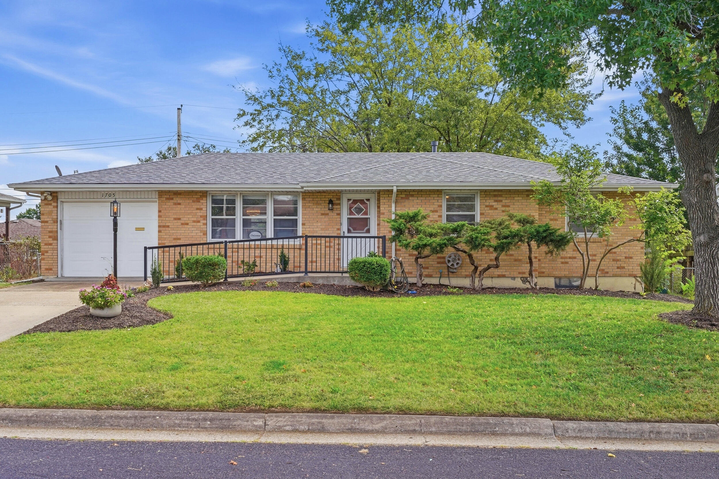 1705 Kathy Dr Property Photo 1