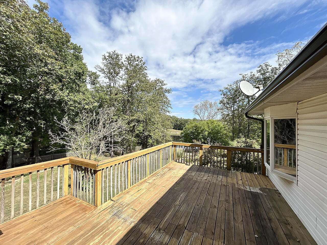 1502 N Mapleview Dr Property Photo 7