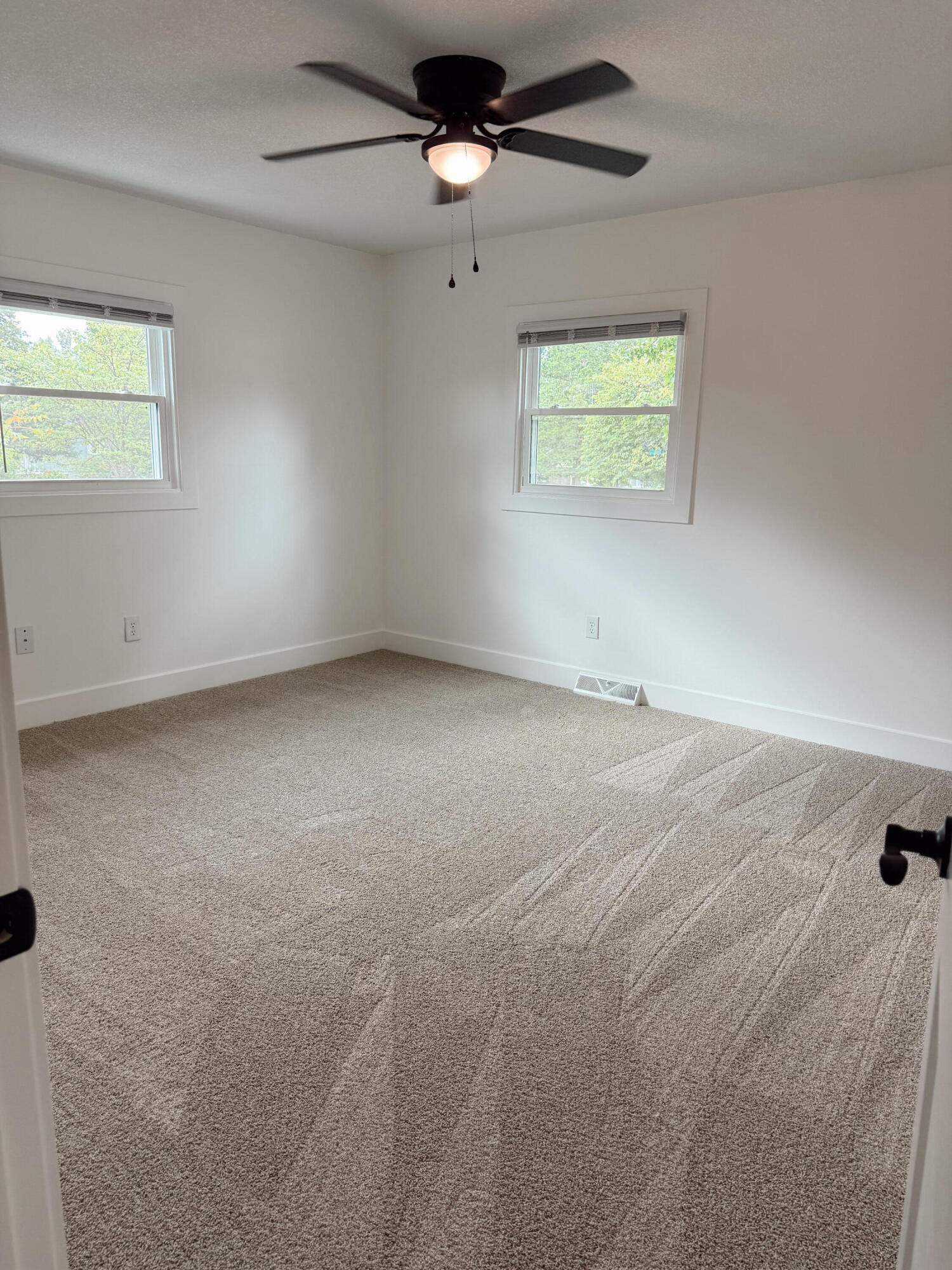 1800 Iris Dr Property Photo 19