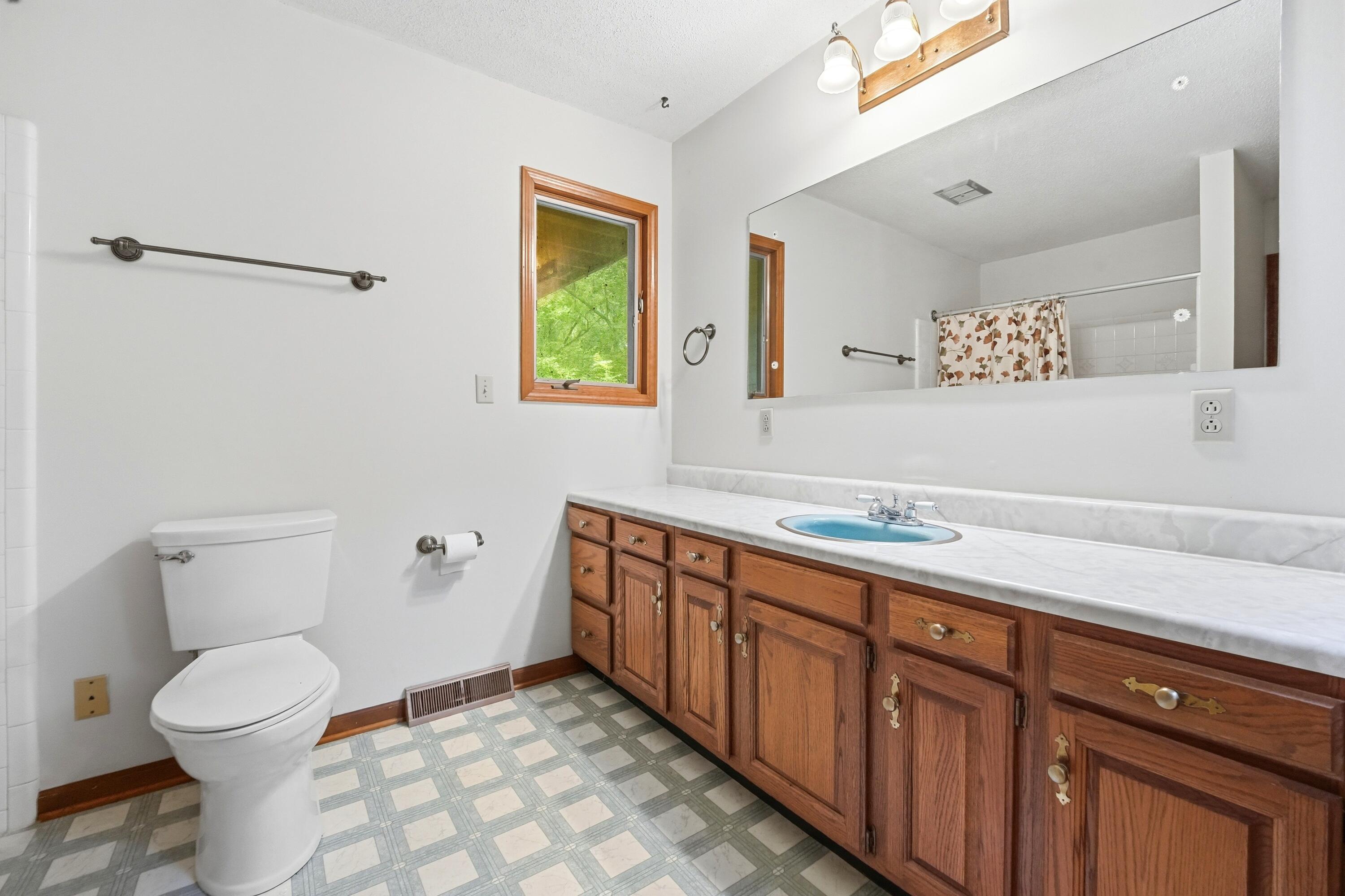 6701 N Bell Rd Property Photo 9