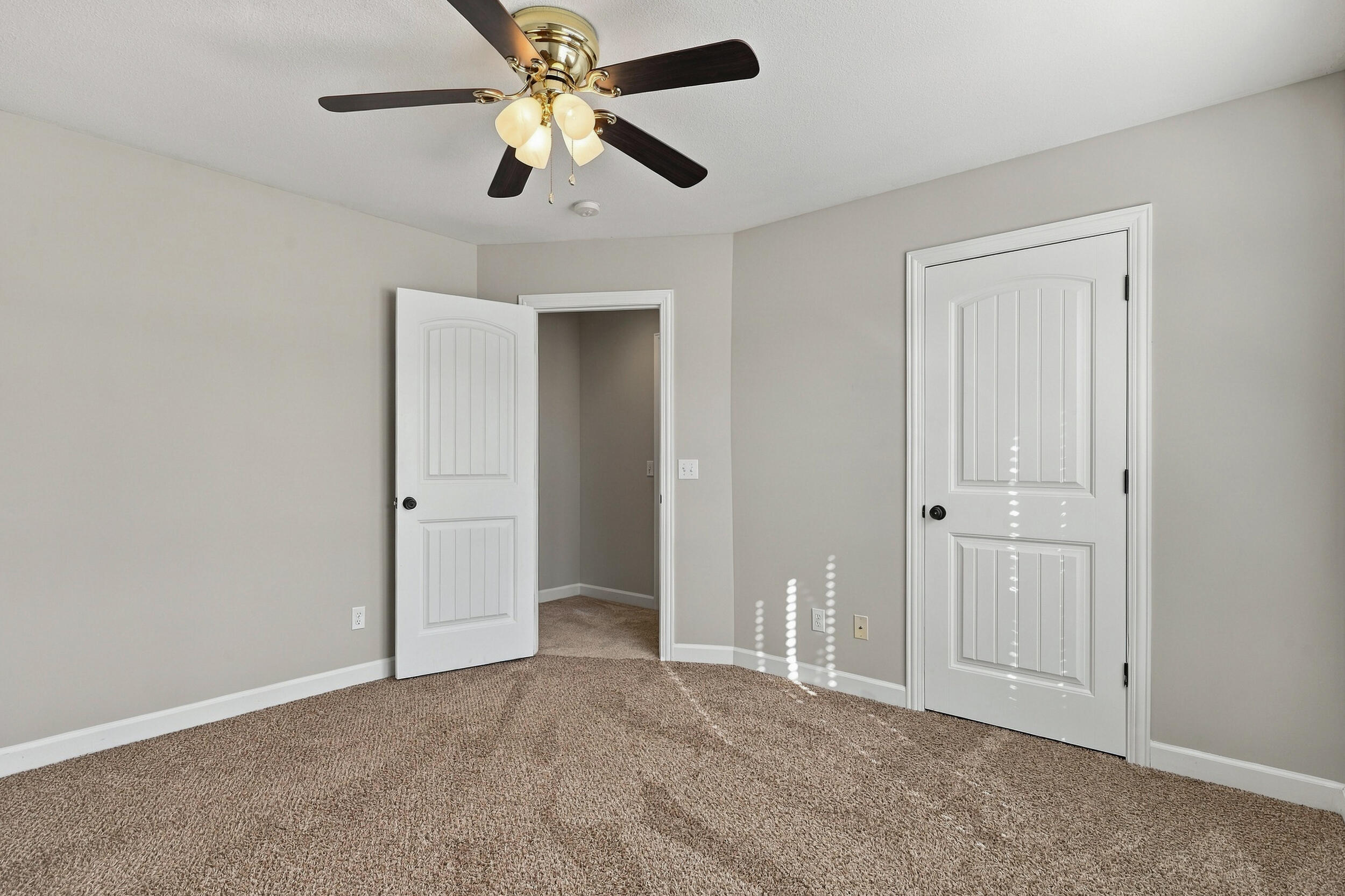 2603 Iron Gate Dr Property Photo 32