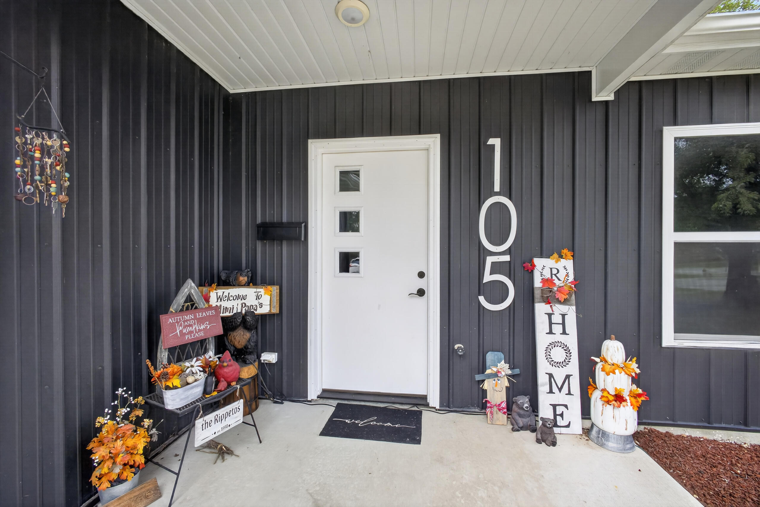 105 S Maple St Property Photo 5