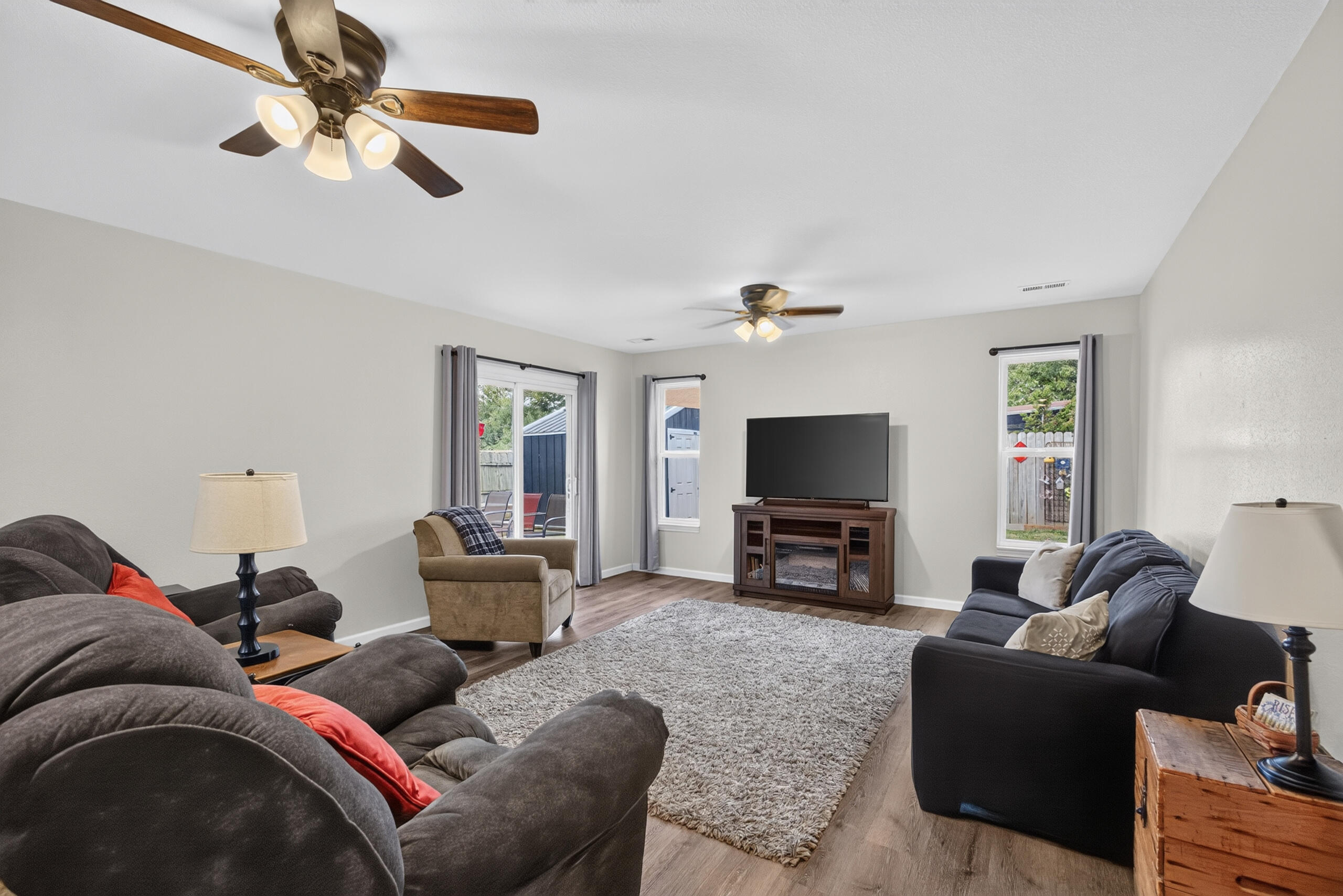 105 S Maple St Property Photo 10