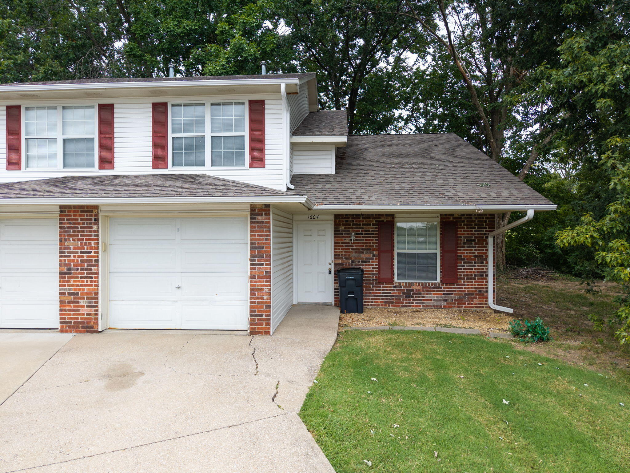 1605 Property Photo