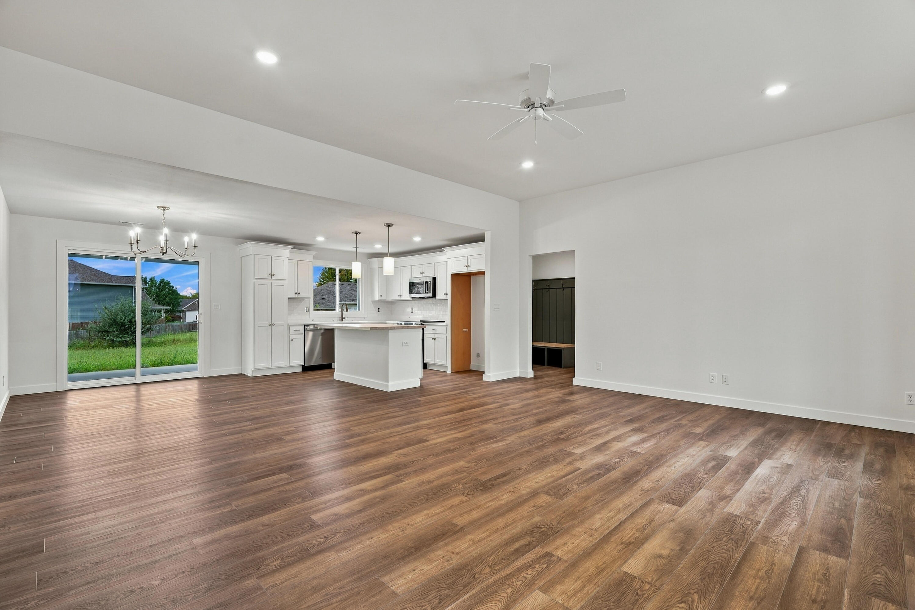 6012 Kestrel Property Photo 5