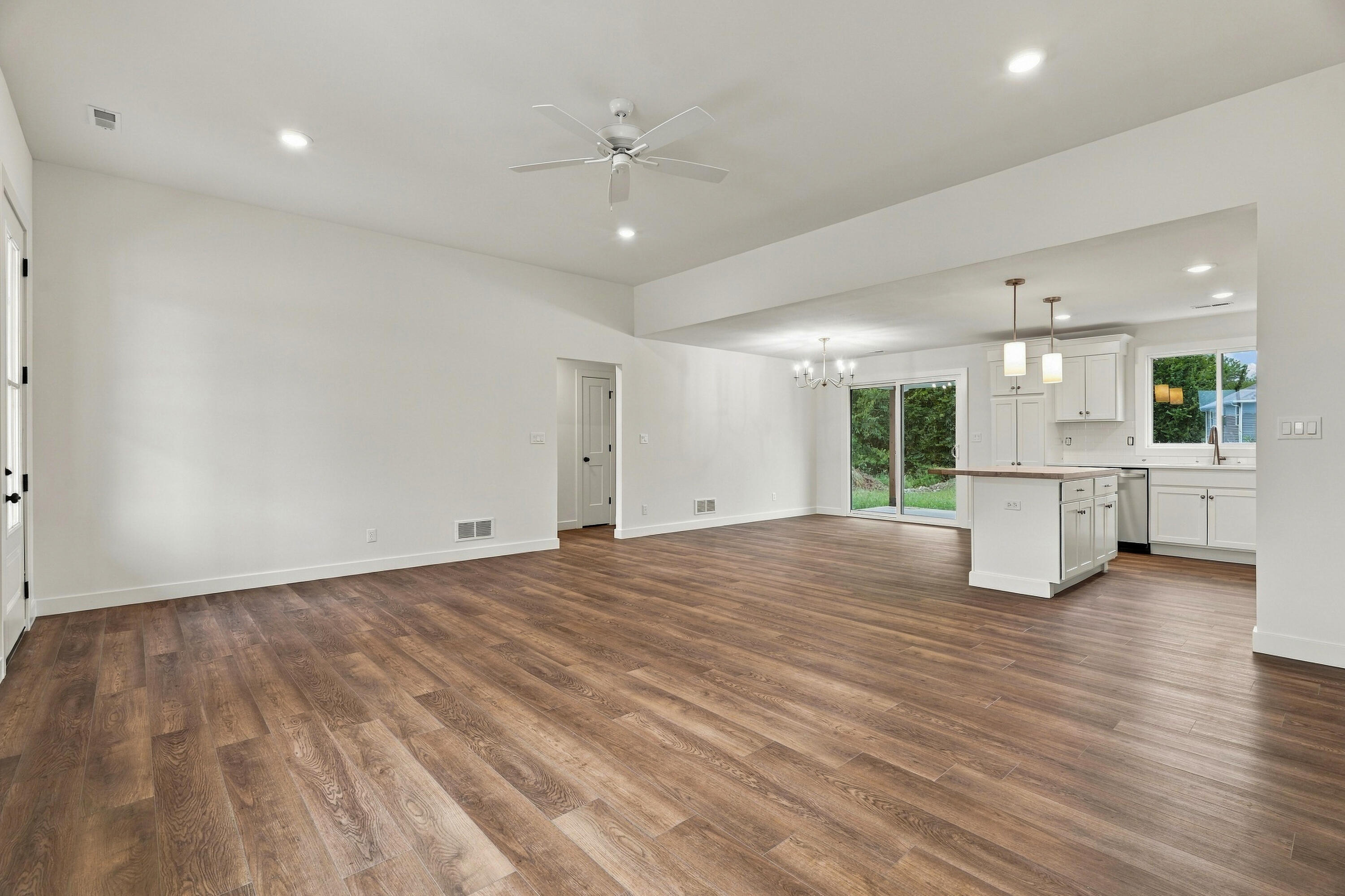 6012 Kestrel Property Photo 9