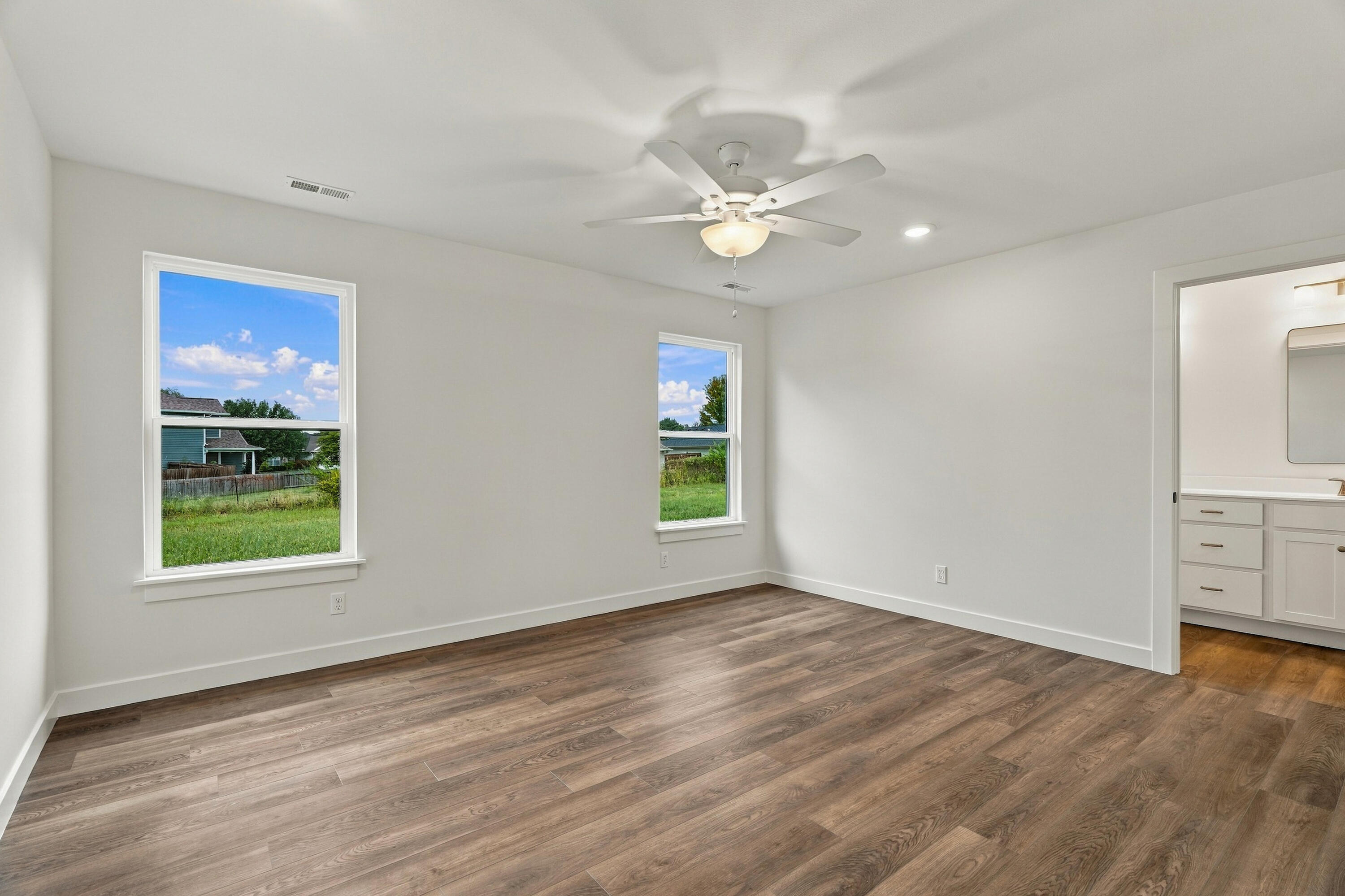 6012 Kestrel Property Photo 19