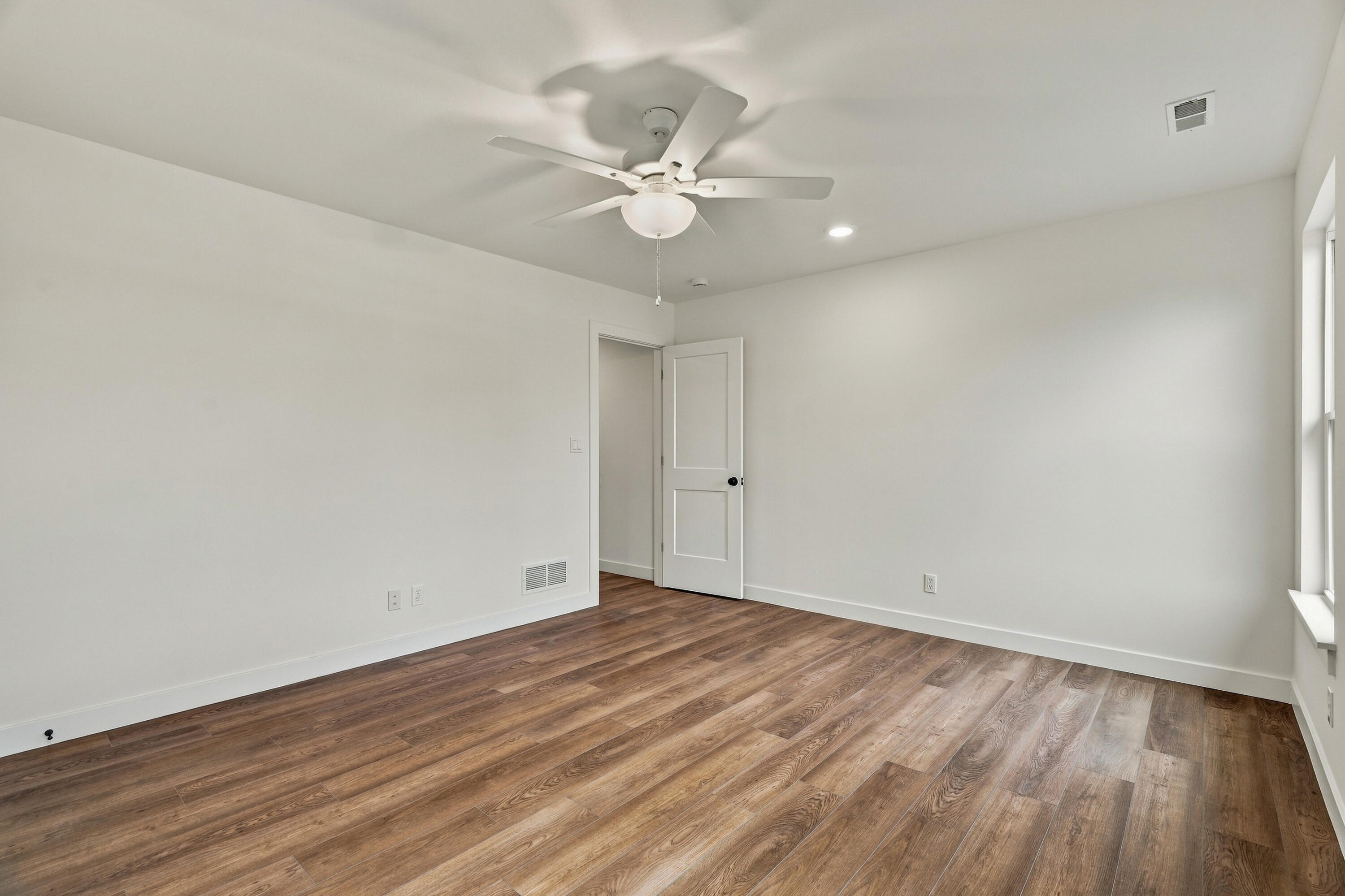 6012 Kestrel Property Photo 21