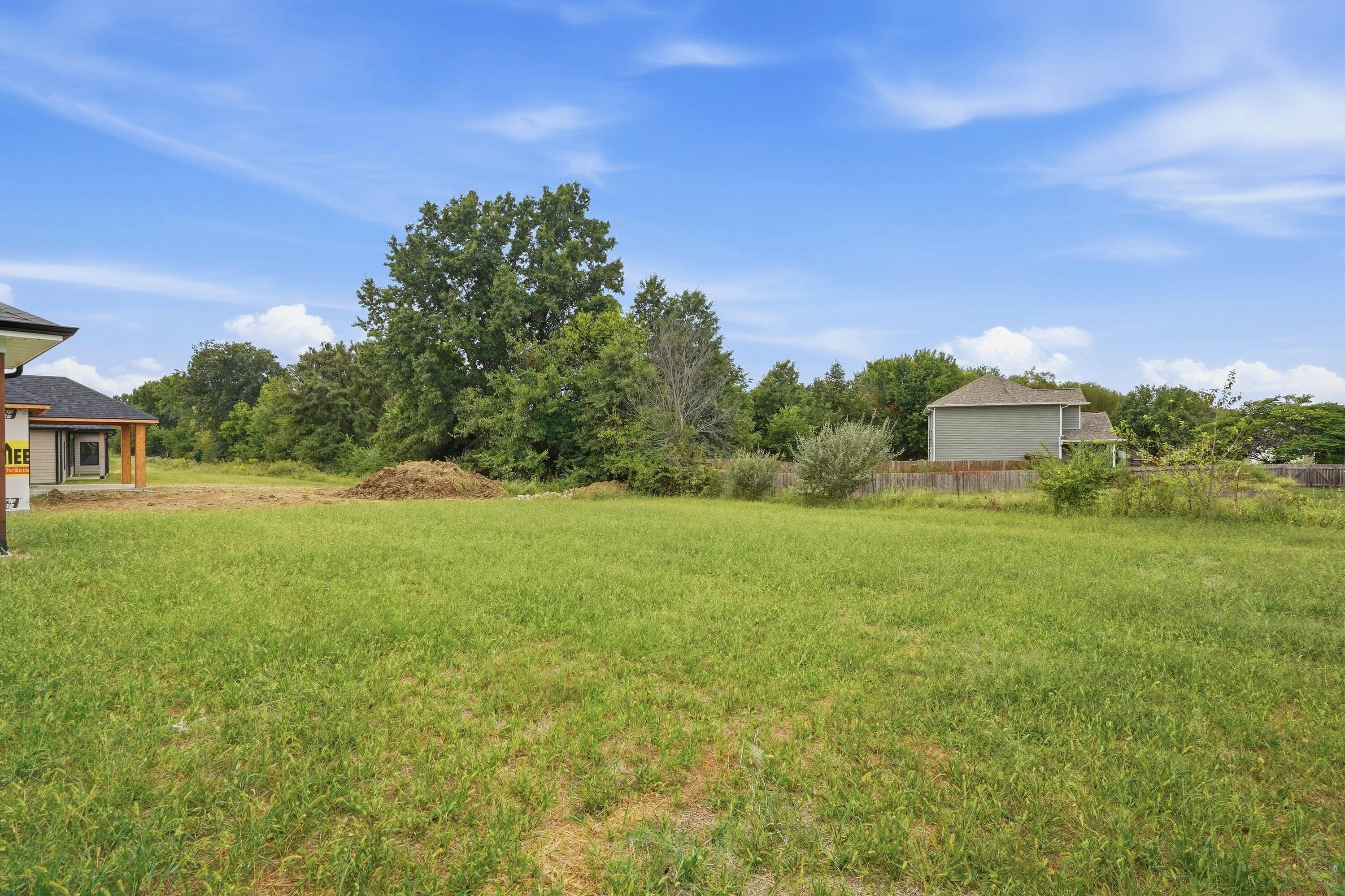 6012 Kestrel Property Photo 32