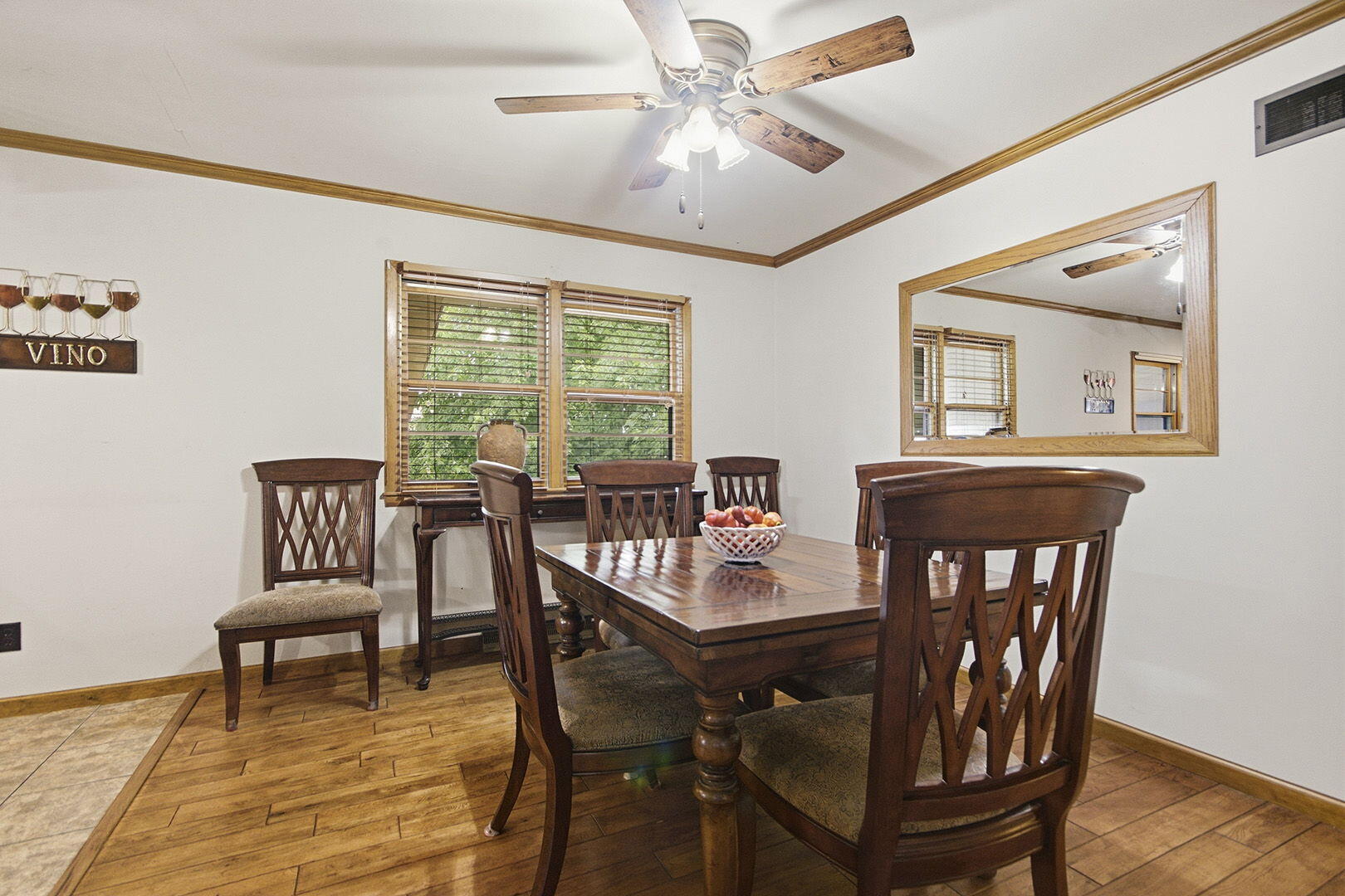 104 N Elm St Property Photo 9