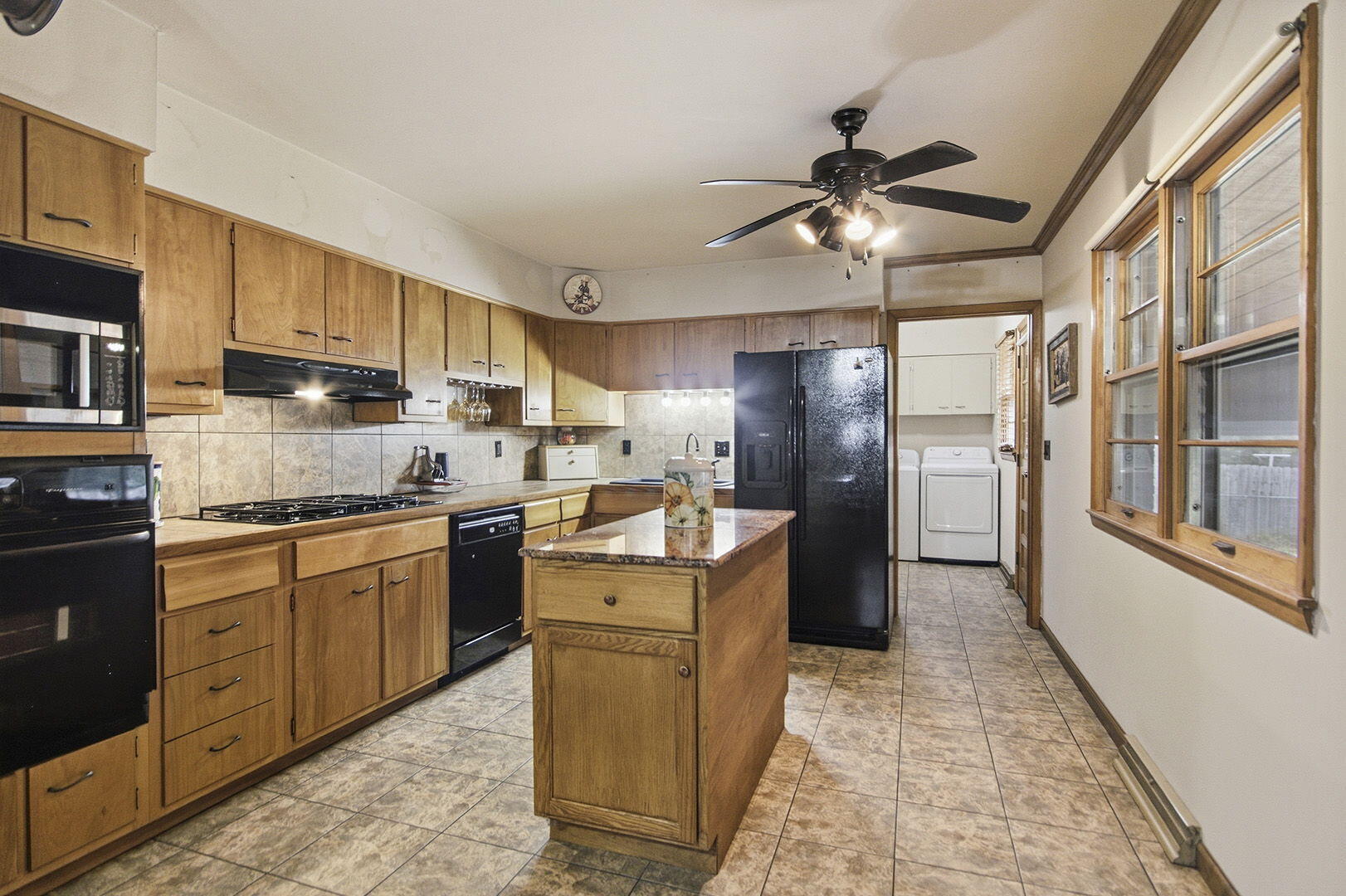 104 N Elm St Property Photo 13