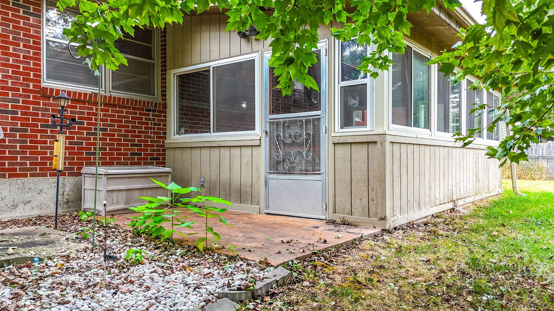 104 N Elm St Property Photo 34