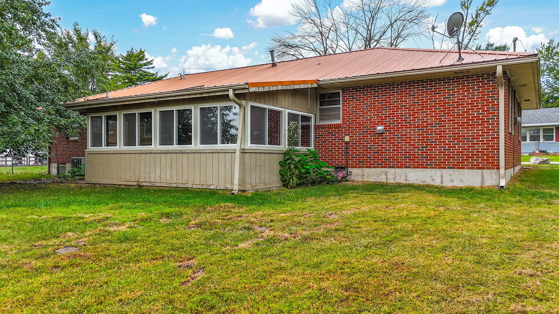 104 N Elm St Property Photo 35