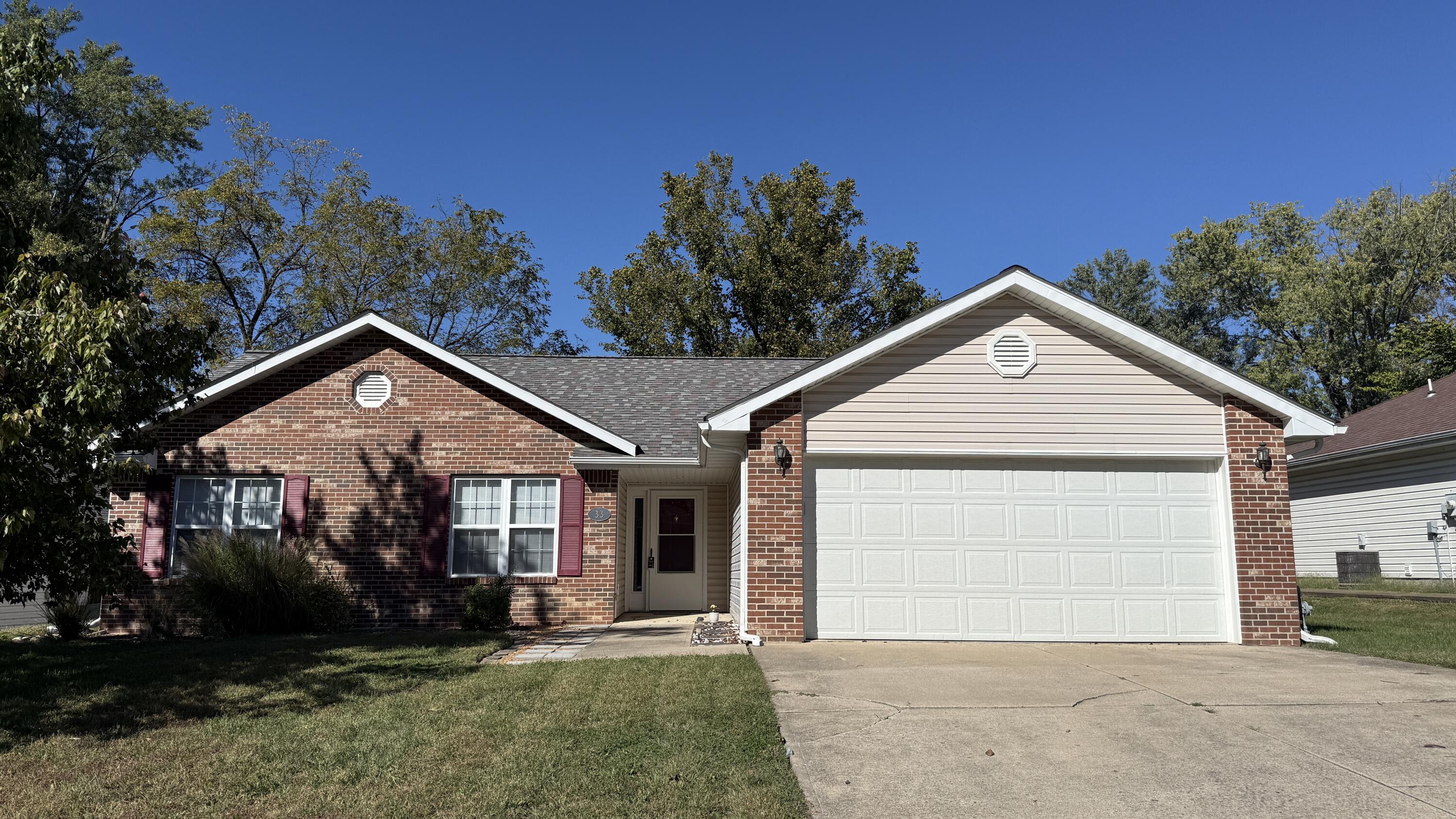 33 E Southbrook Ct Property Photo 1