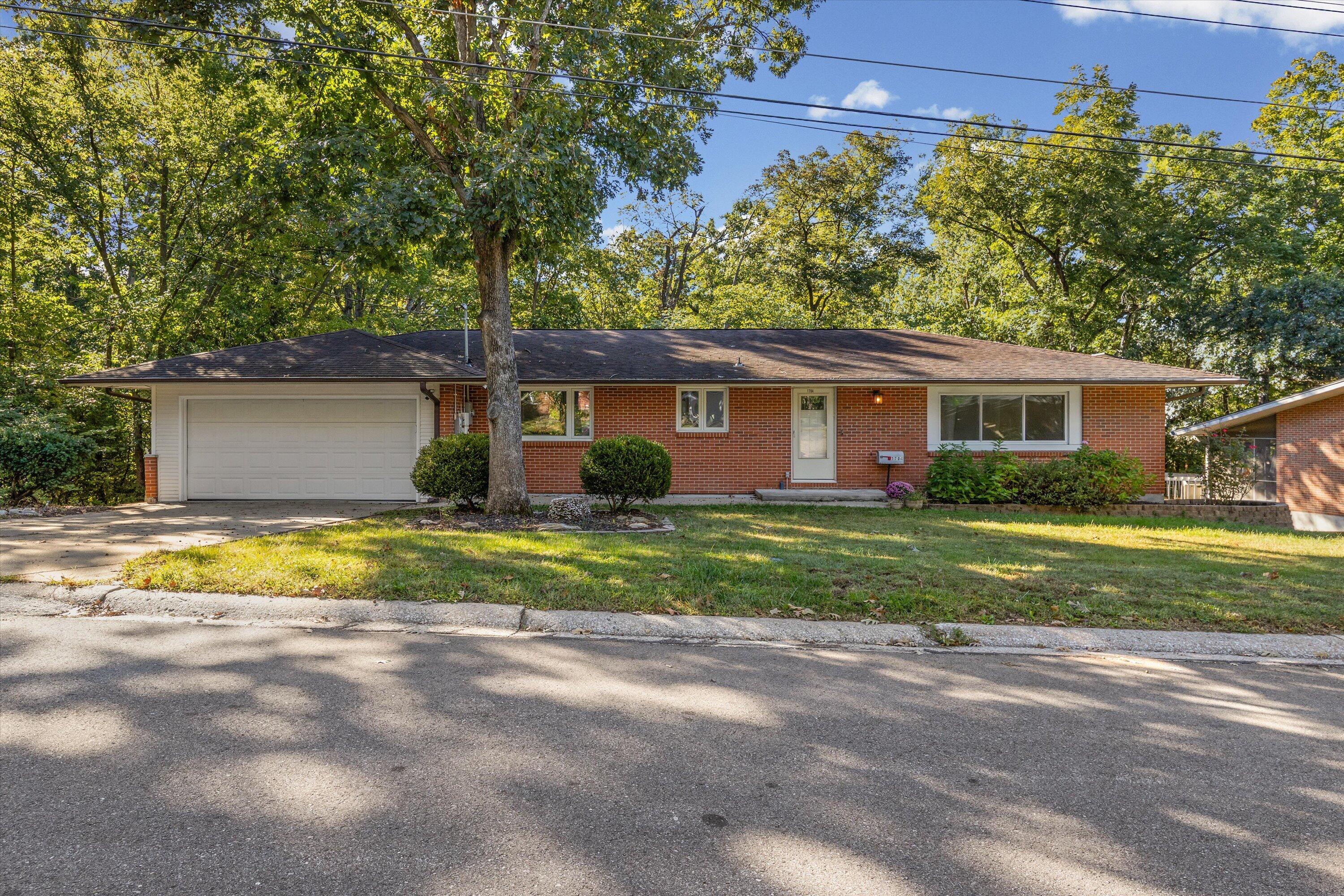 1704 Ridgemont Property Photo 1