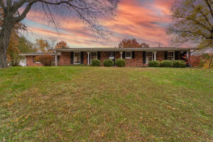306 Rockingham Dr Property Photo 1