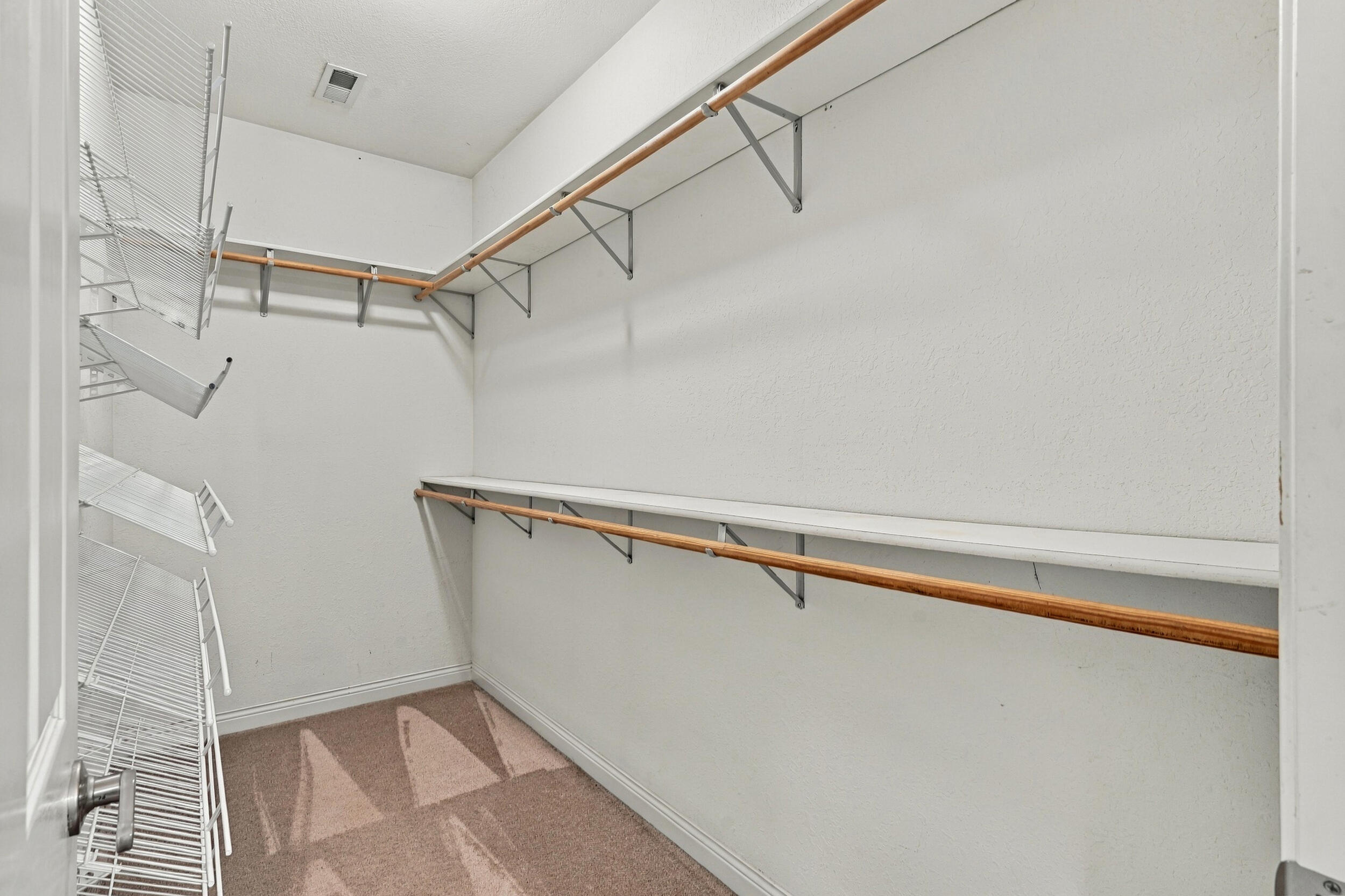 208 Red Tail Dr Property Photo 22